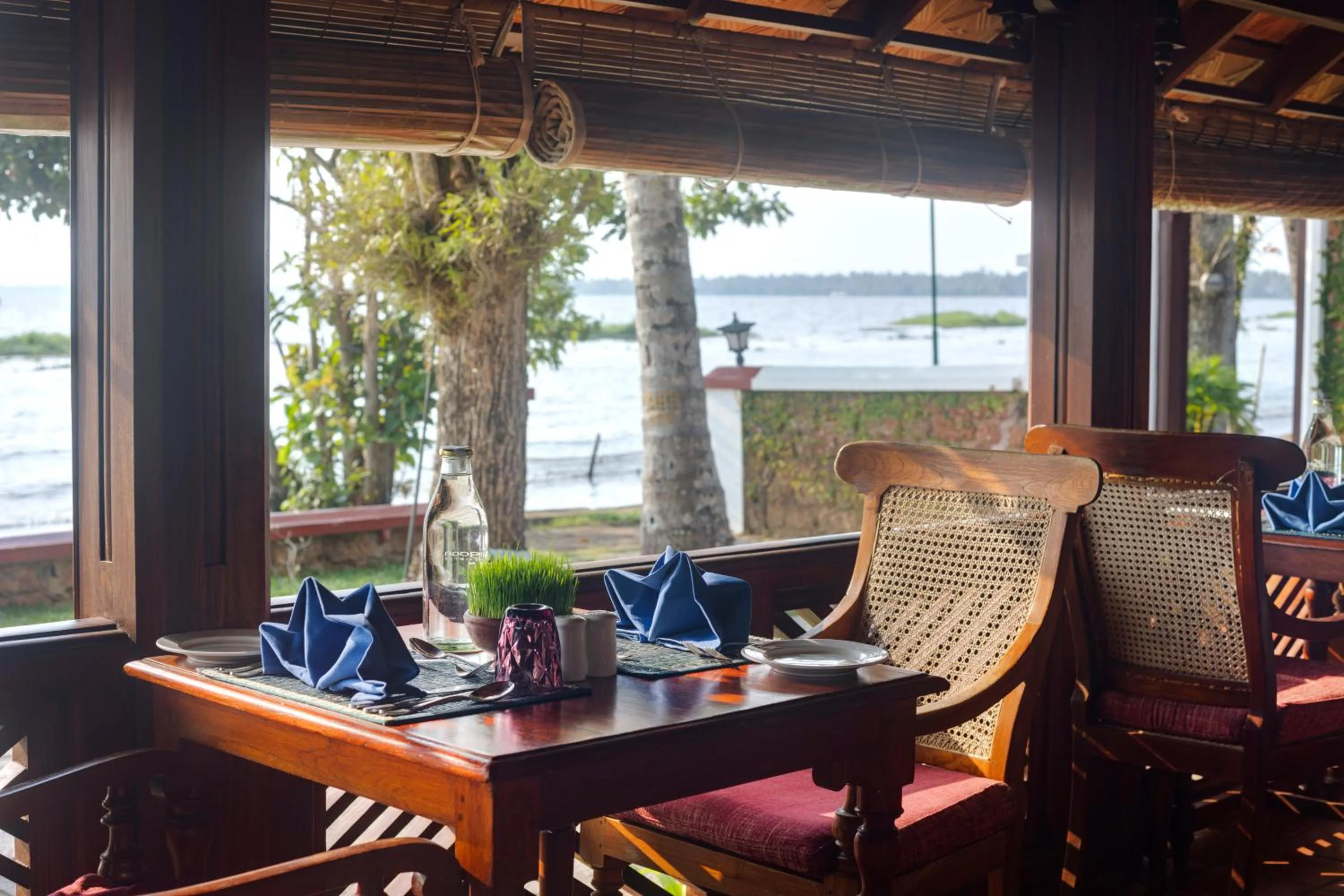 Restaurant/places to eat in Coconut Lagoon Kumarakom - A CGH Earth Experience