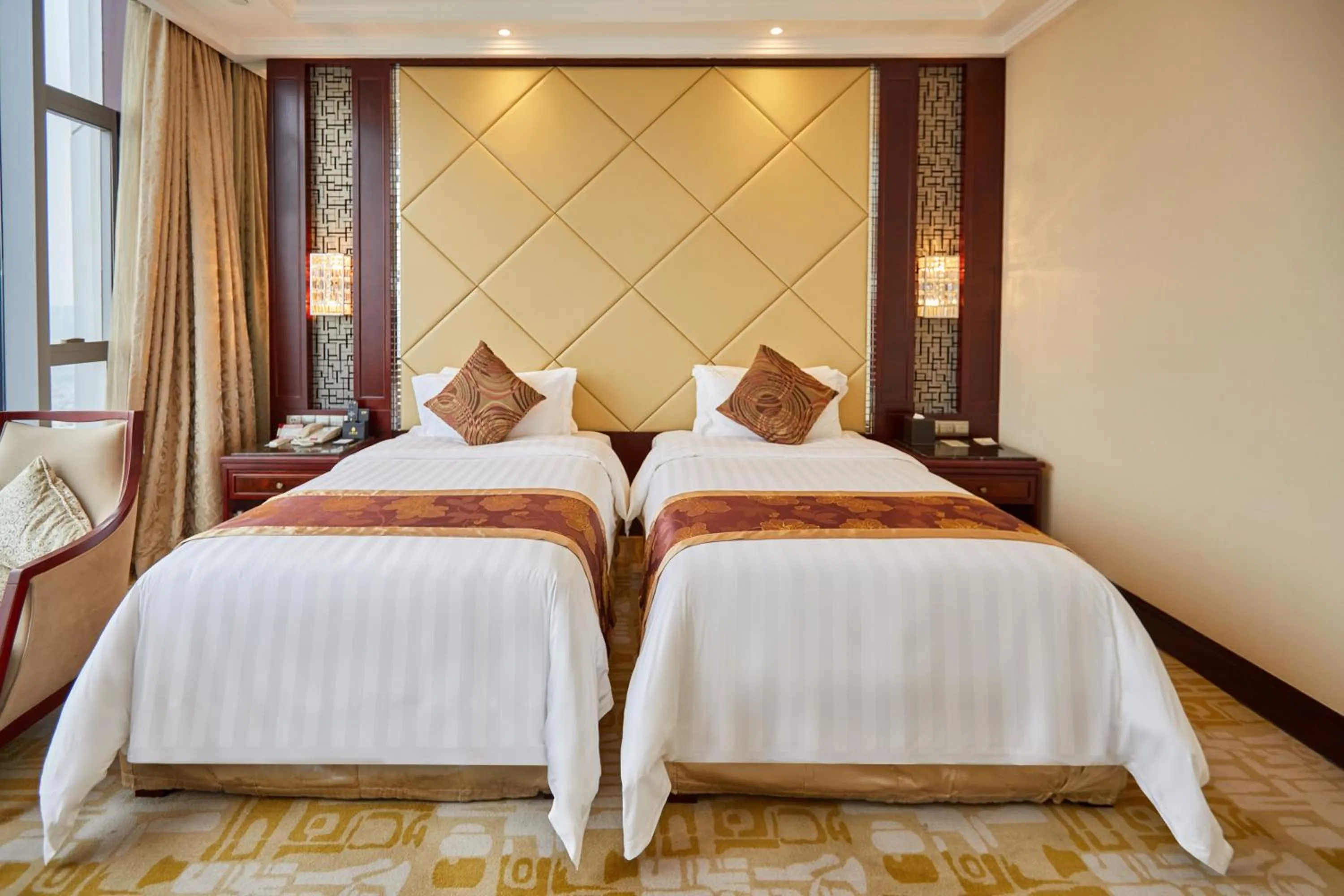 Bed in Soluxe Hotel Guangzhou