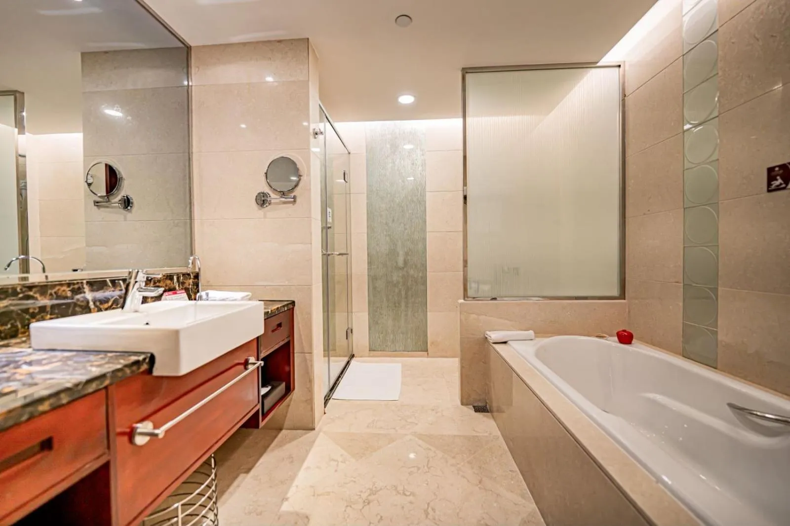 Soluxe Hotel Guangzhou