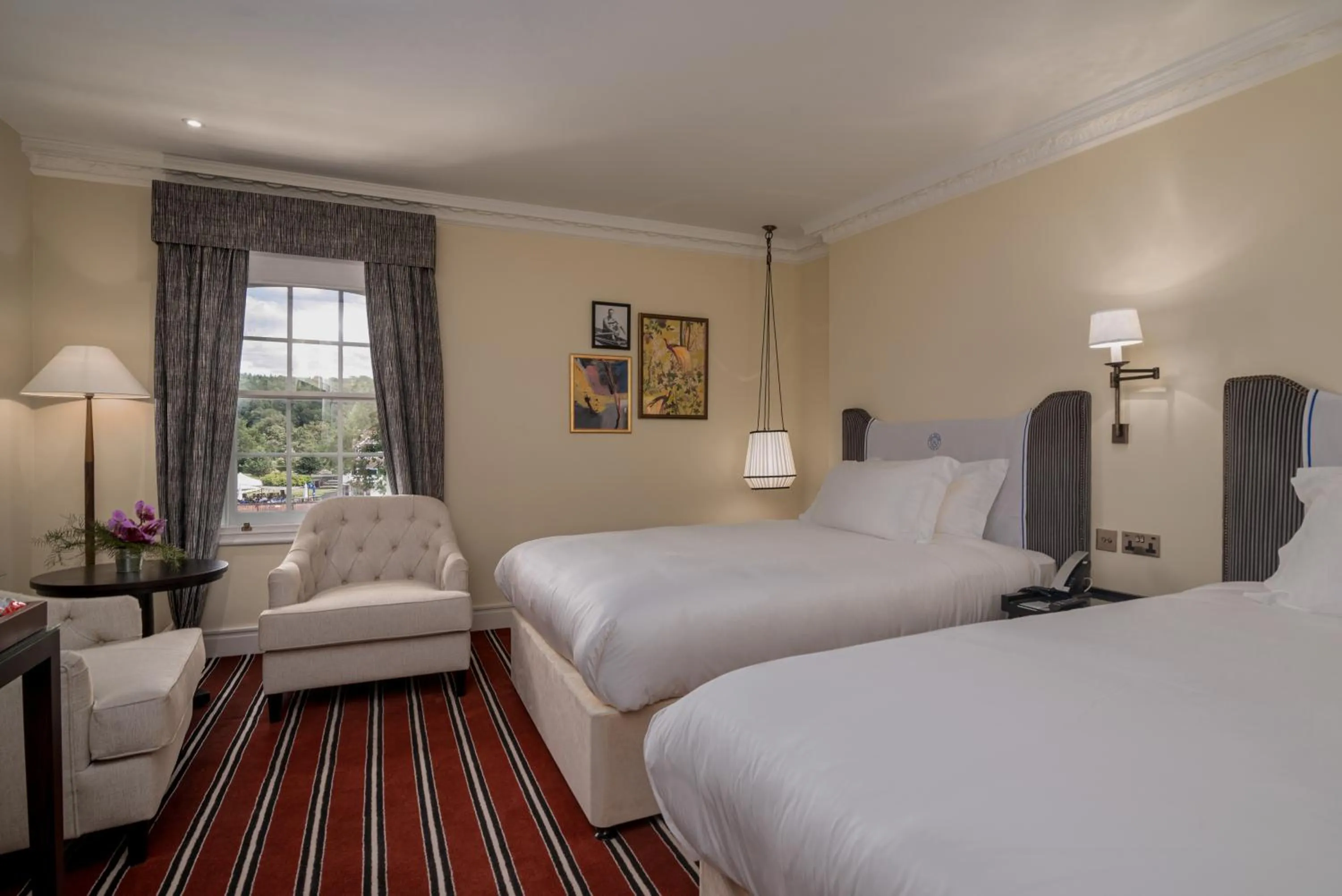 Bedroom, Bed in The Relais Henley