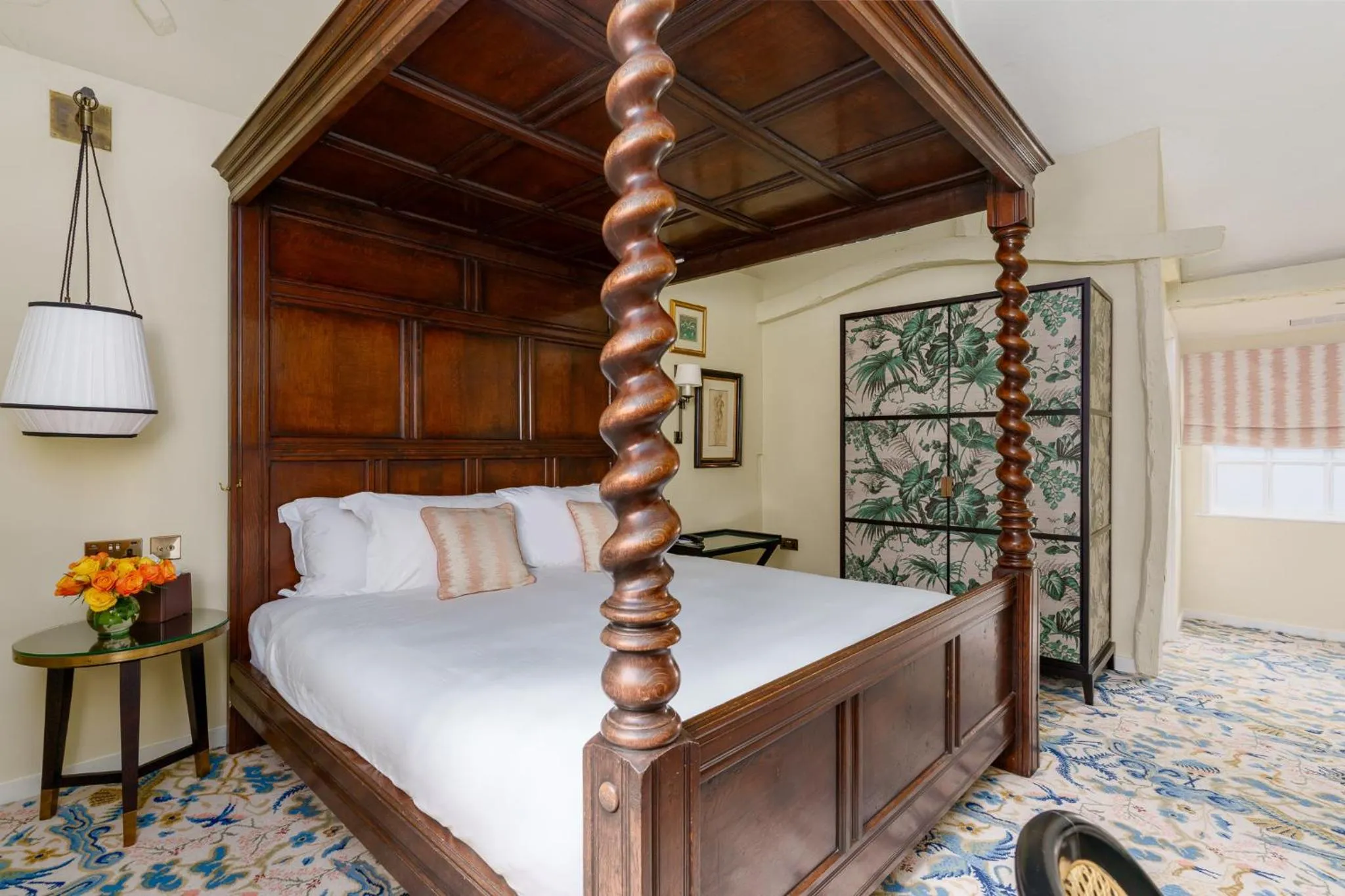 Bedroom, Bed in The Relais Henley