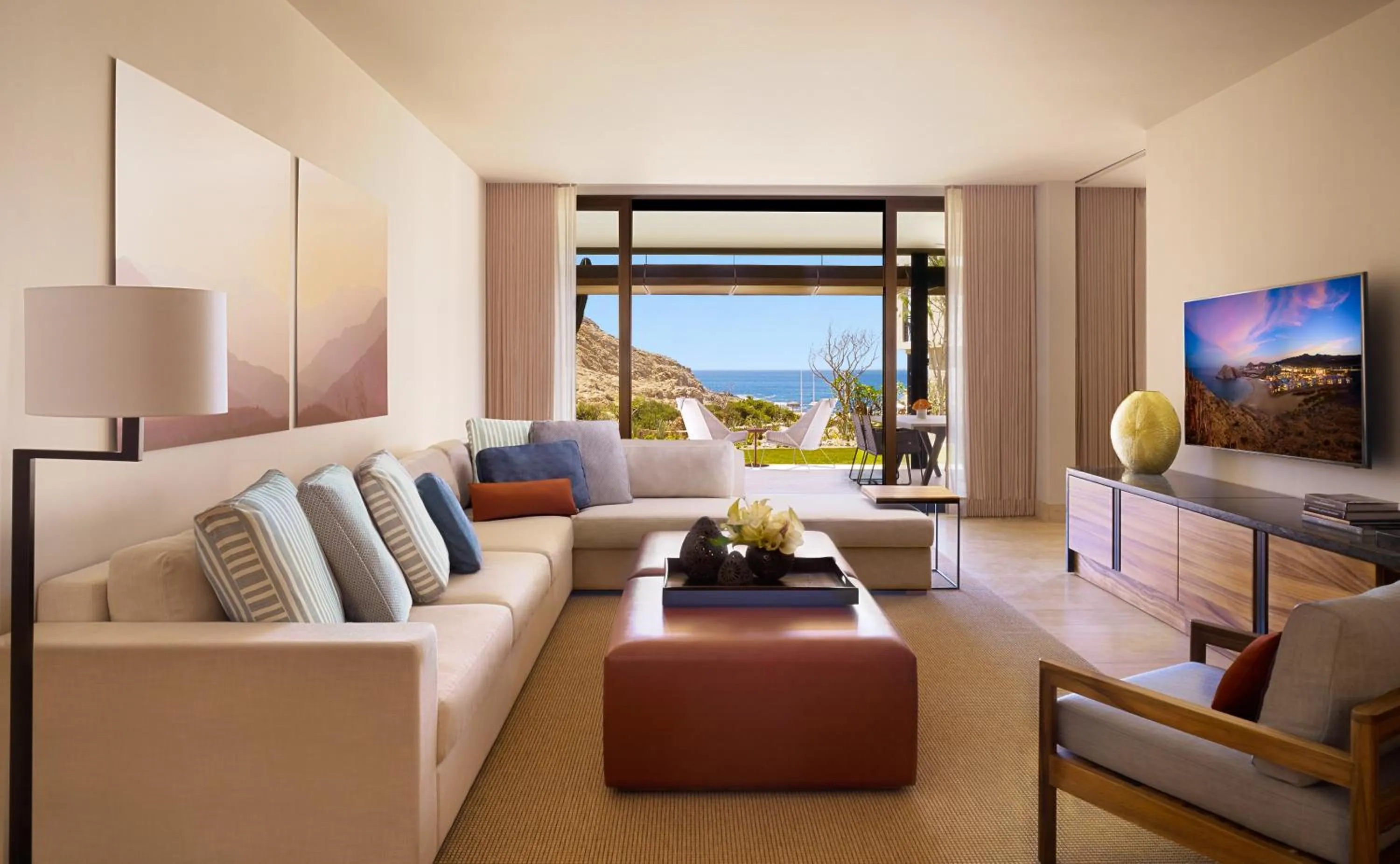 Photo of the whole room in Montage Los Cabos