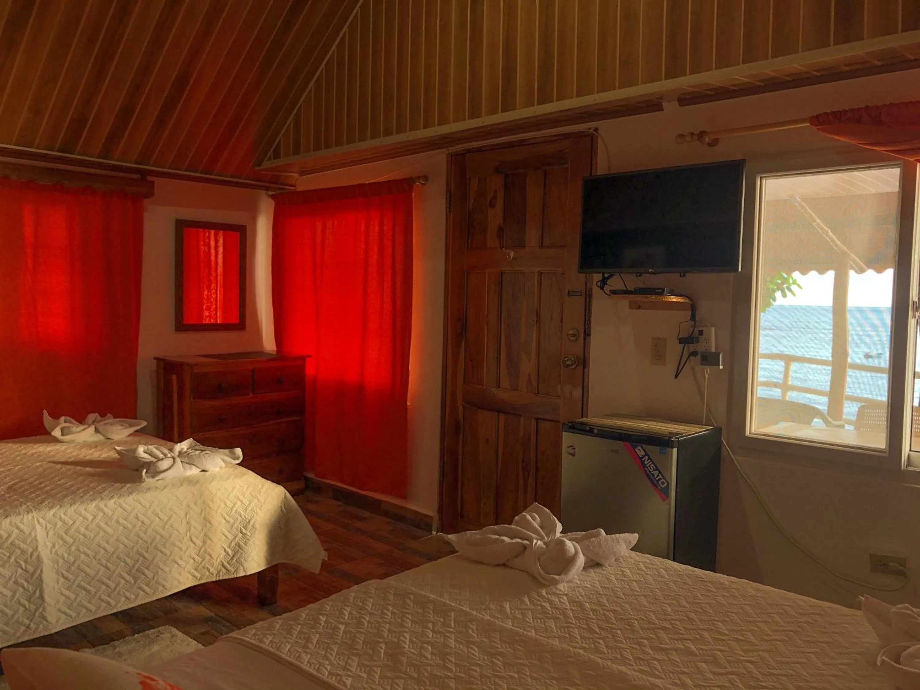 Photo of the whole room, Bed in Hostal Familiar Rolo