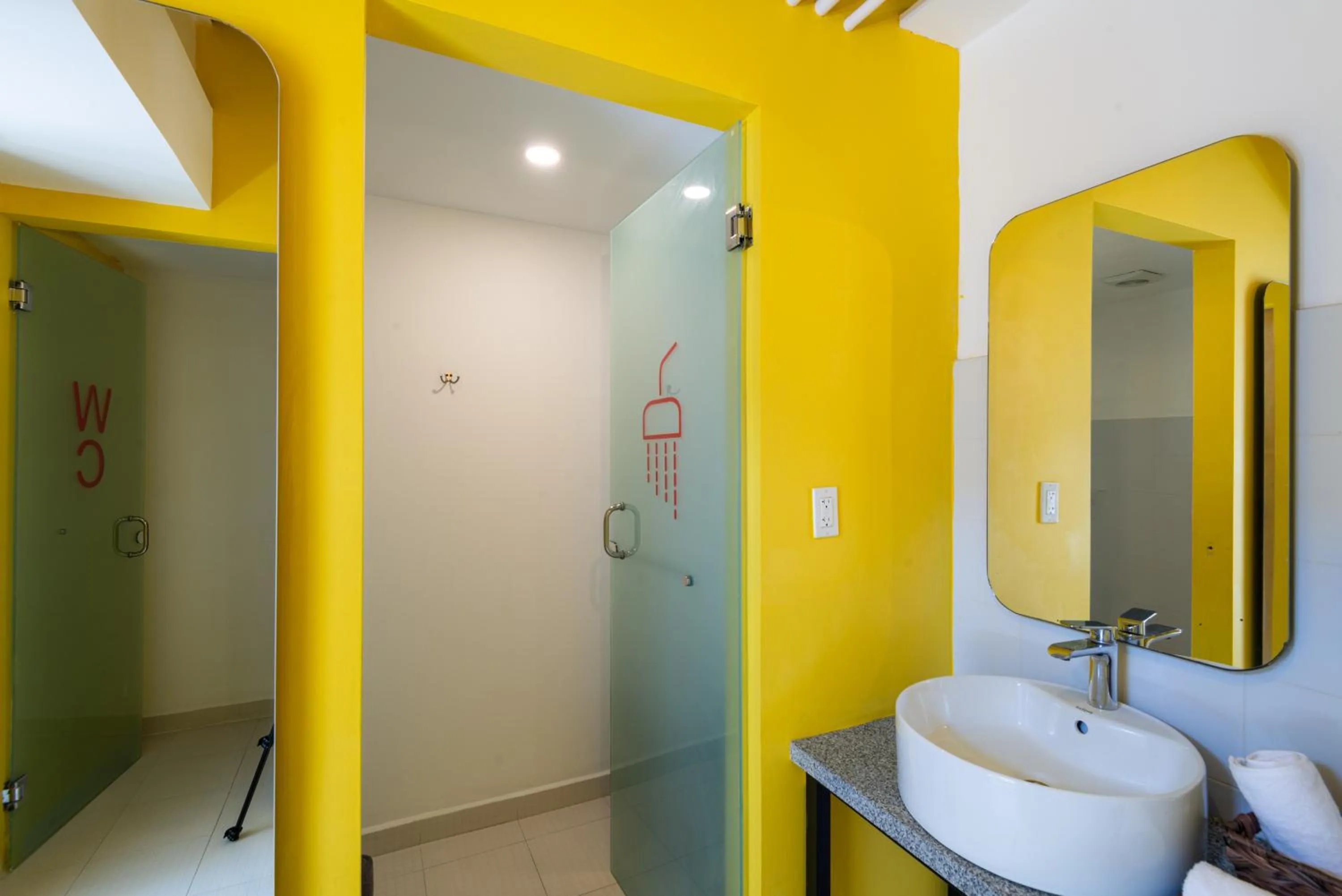 Bathroom in Mayan Monkey Los Cabos - Social Hotel