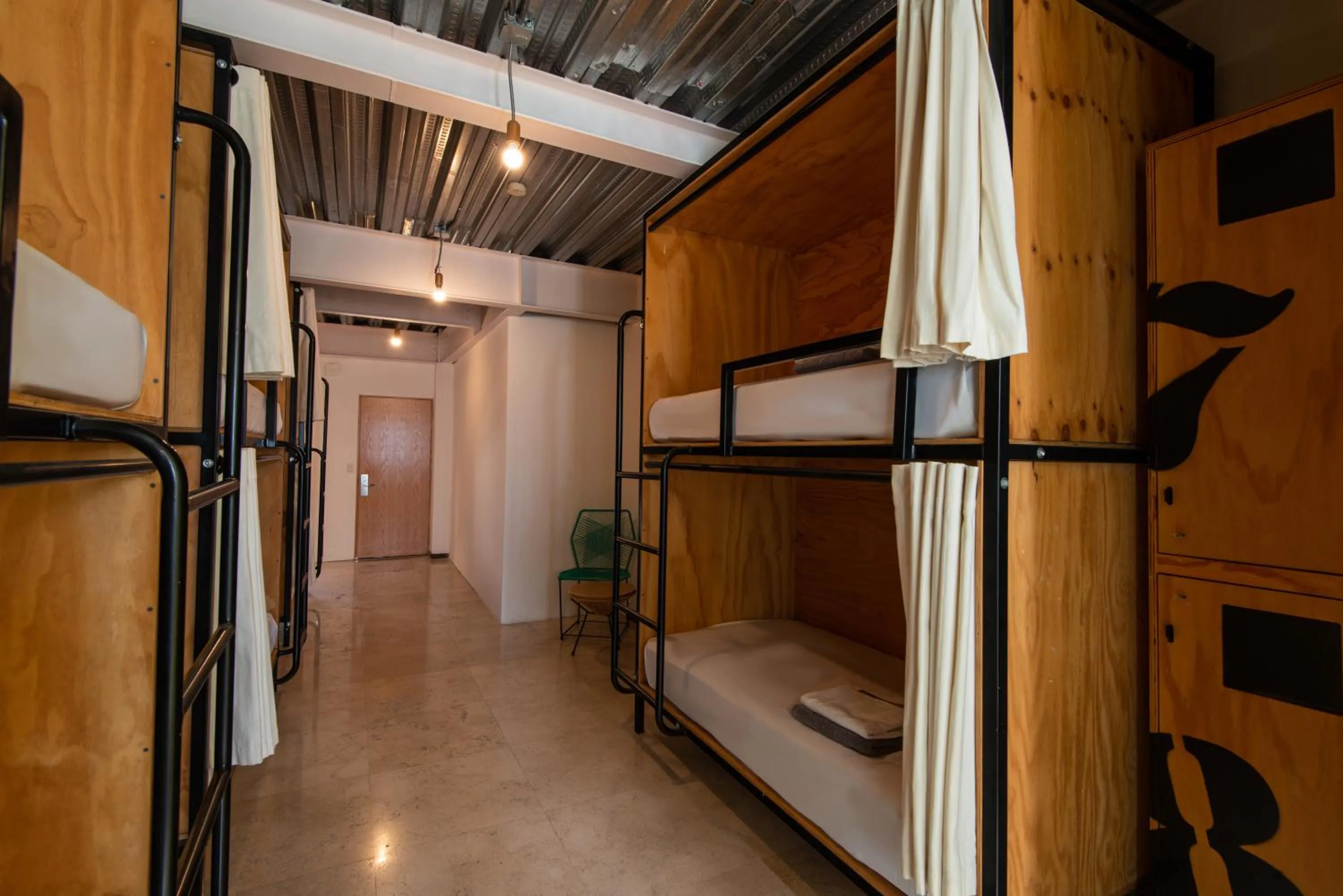 Bedroom, Bed in Mayan Monkey Los Cabos - Social Hotel