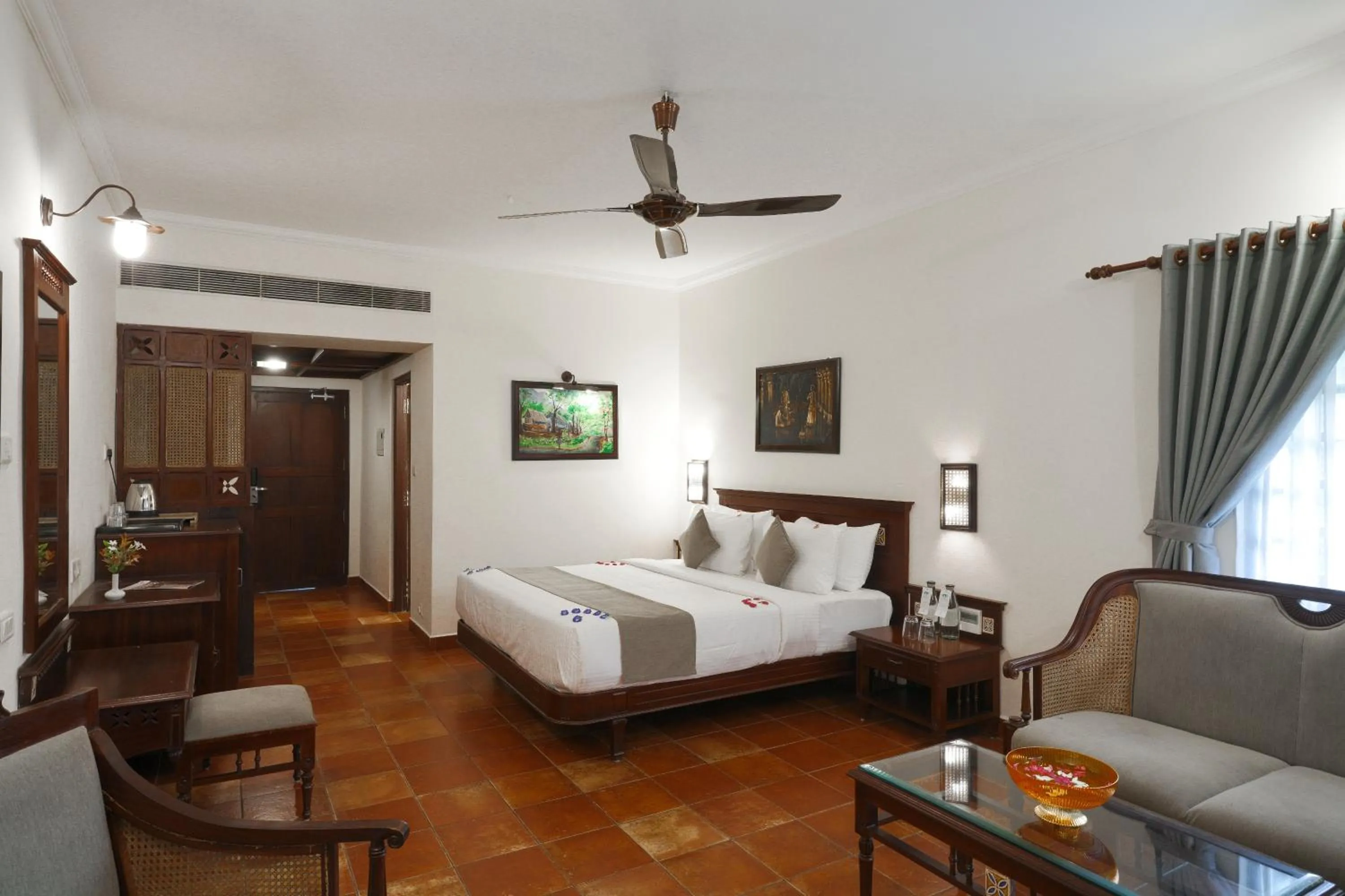 Bed in Lakesong Resort