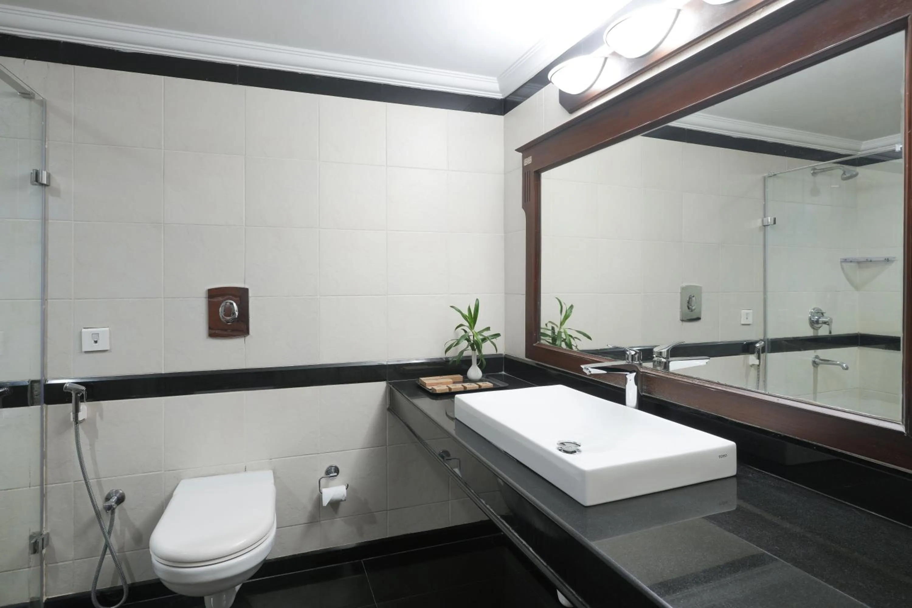 Shower in Lakesong Resort