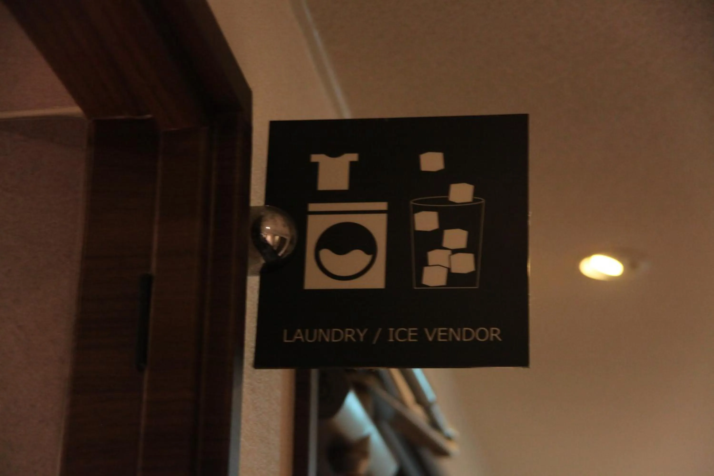 laundry in Rembrandt Style Yokohama Kannai