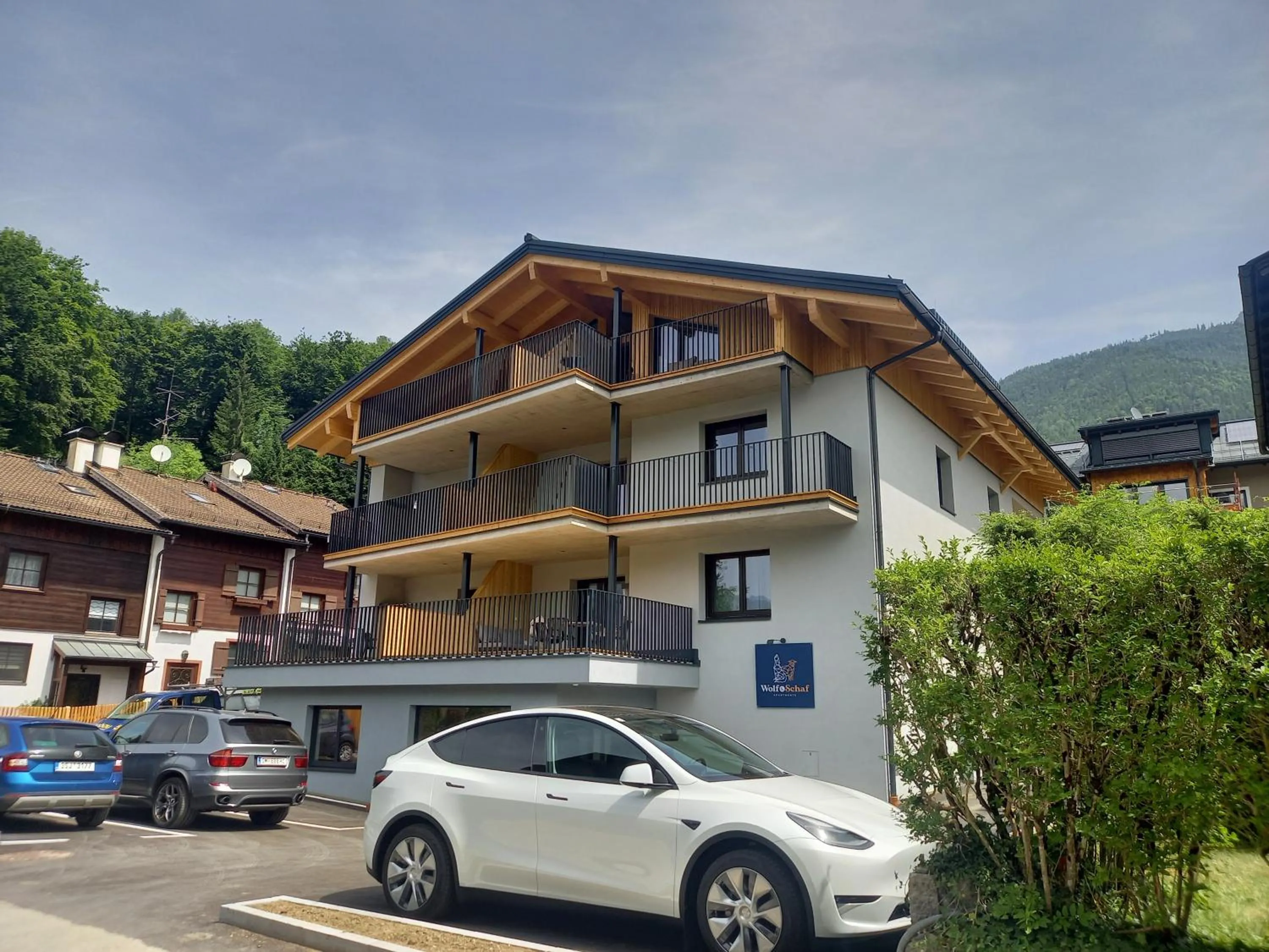 Property building in Wolf & Schaf Apartments