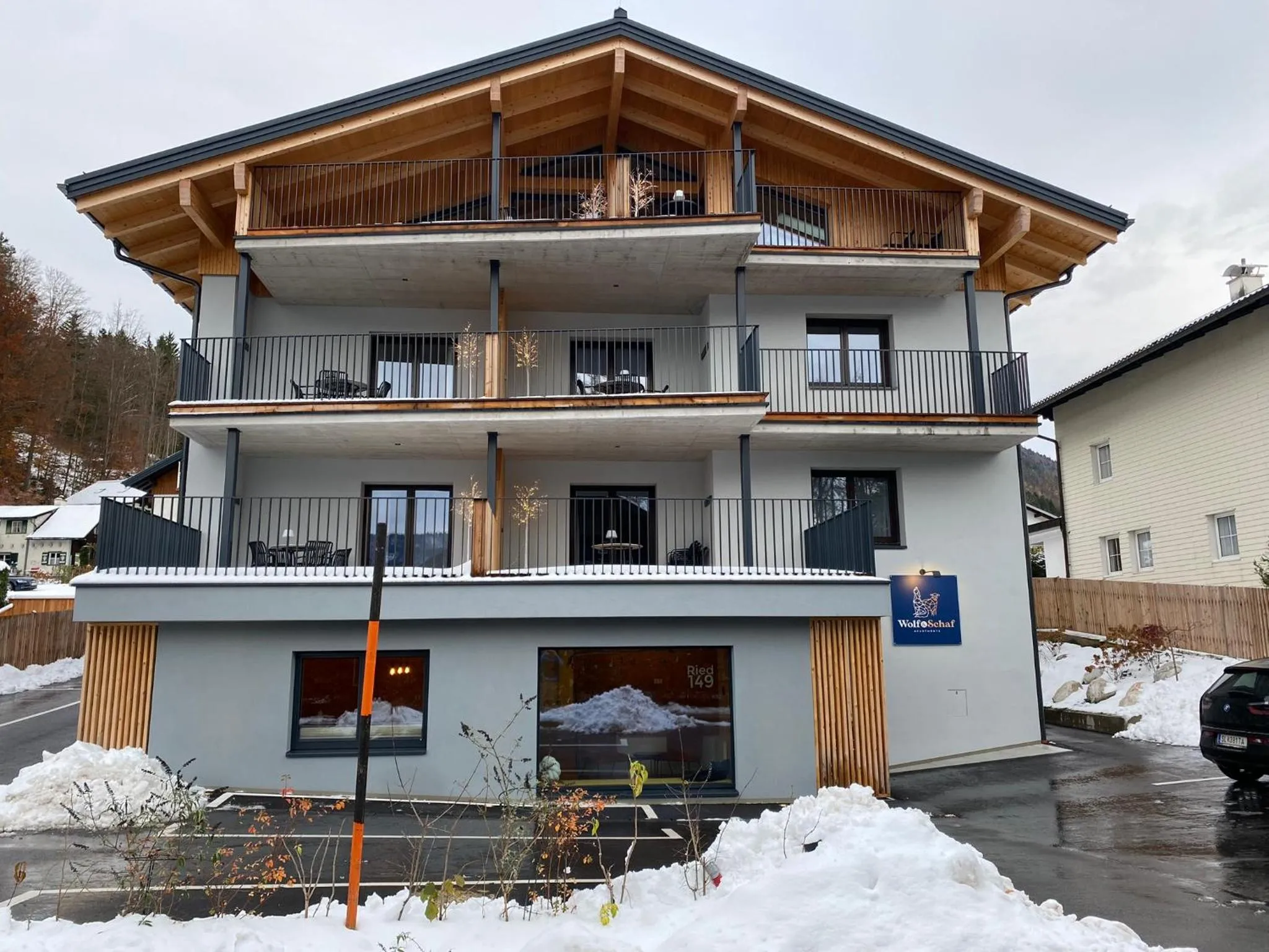 Property building in Wolf & Schaf Apartments