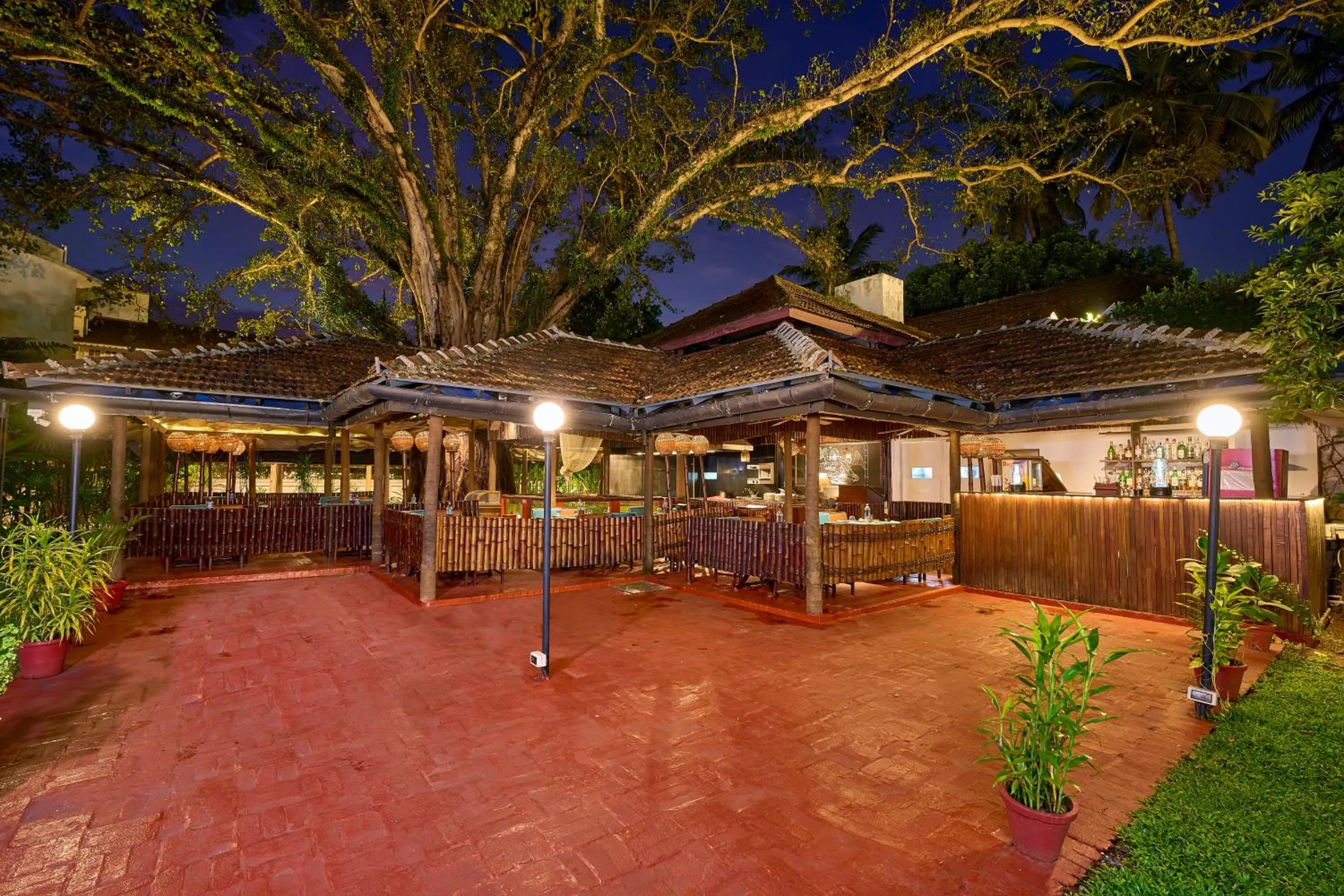 Restaurant/places to eat in Casino Hotel - CGH Earth, Cochin