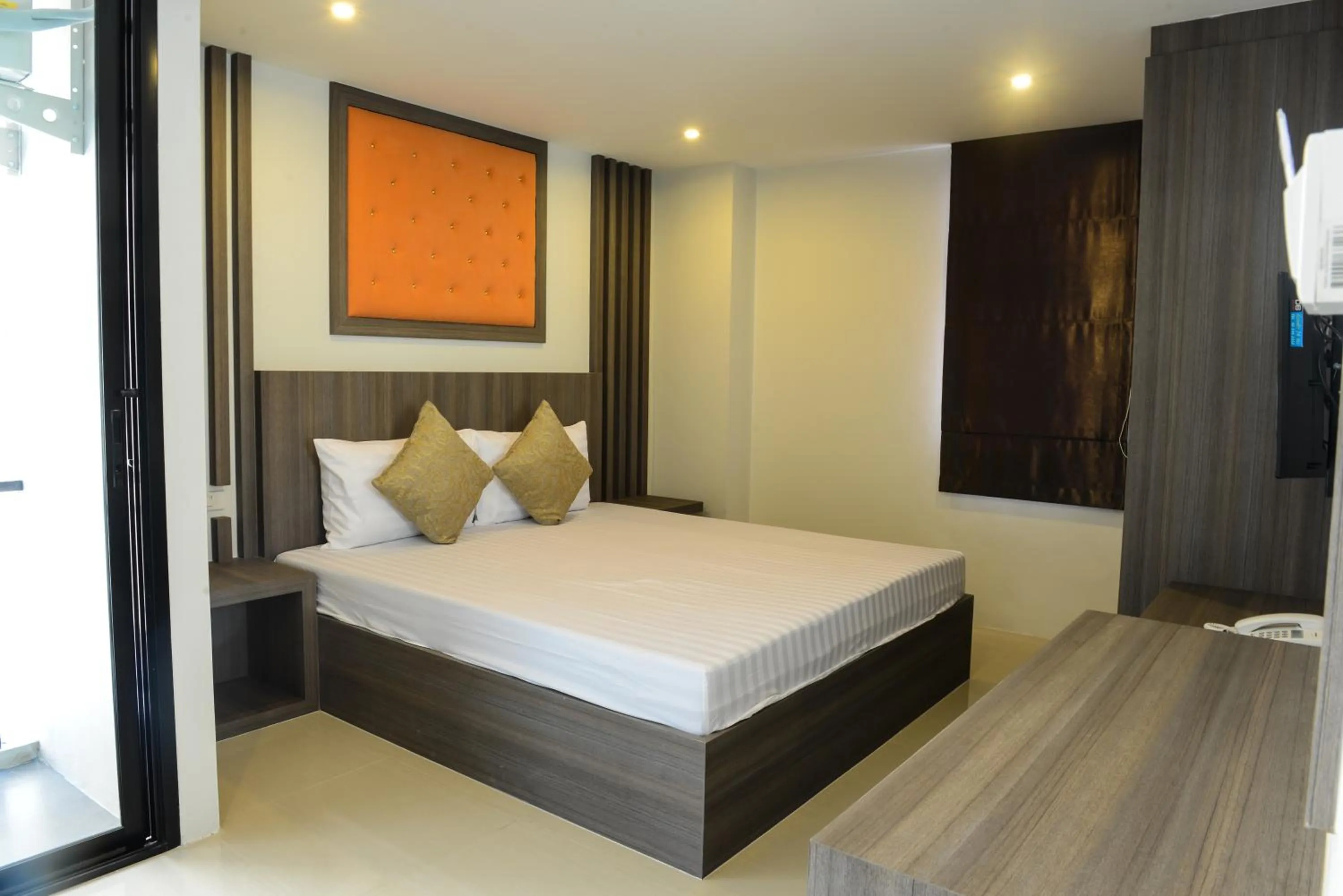 Property building, Bed in DB Plus 3