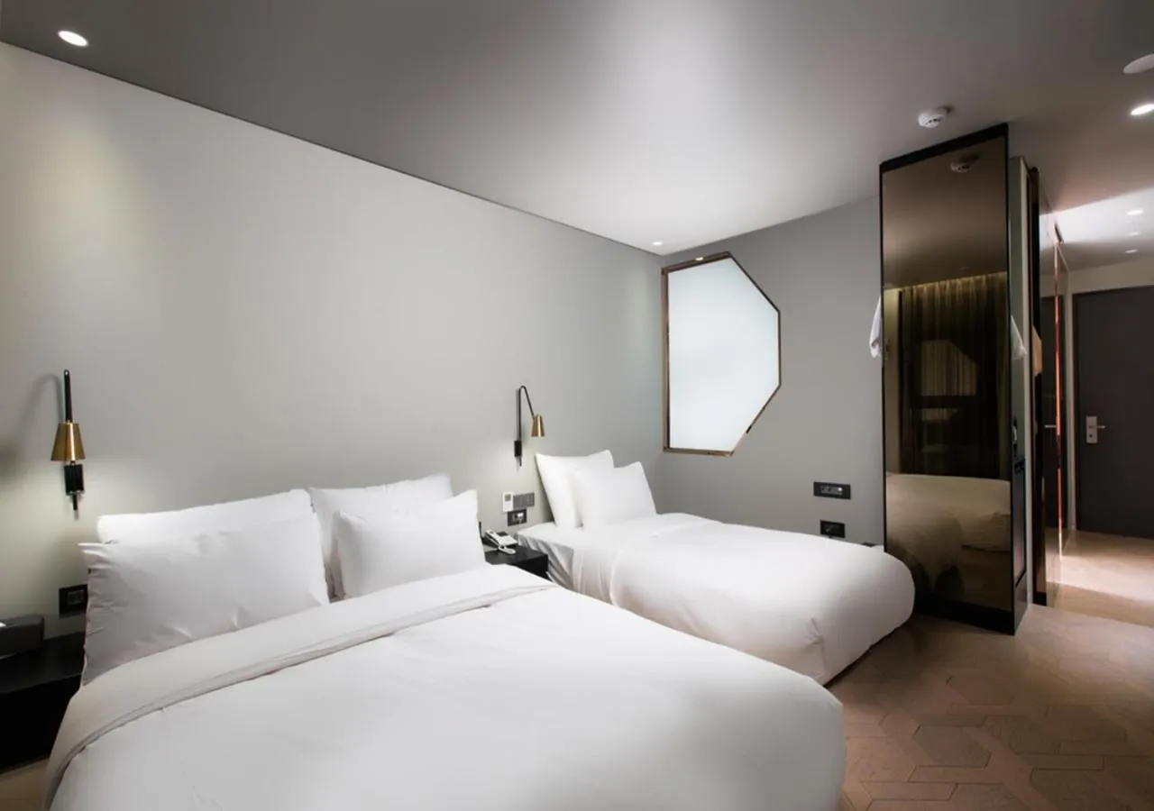 Photo of the whole room, Bed in Park Marine Hotel