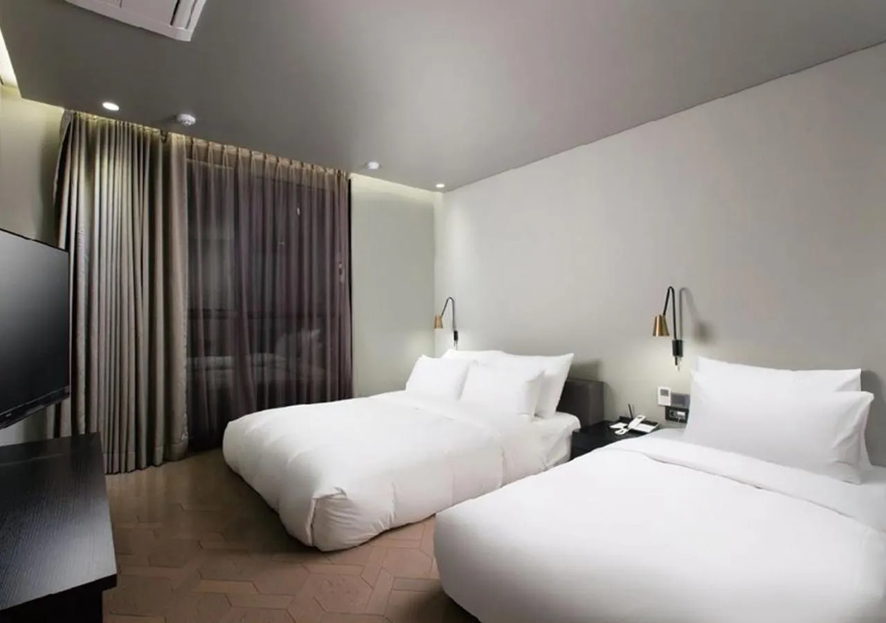 Photo of the whole room, Bed in Park Marine Hotel