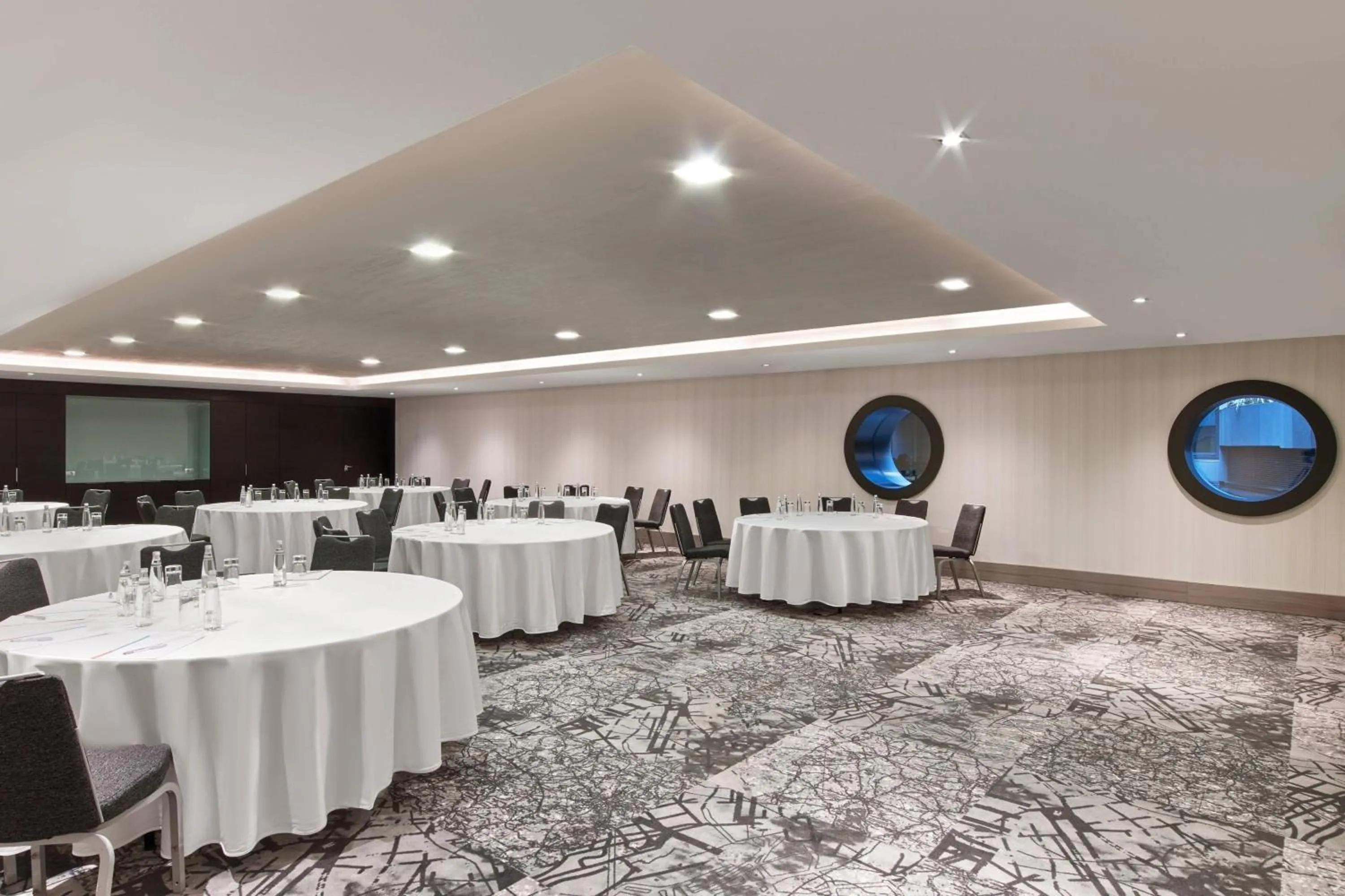 Meeting/conference room in Le Meridien Istanbul Etiler