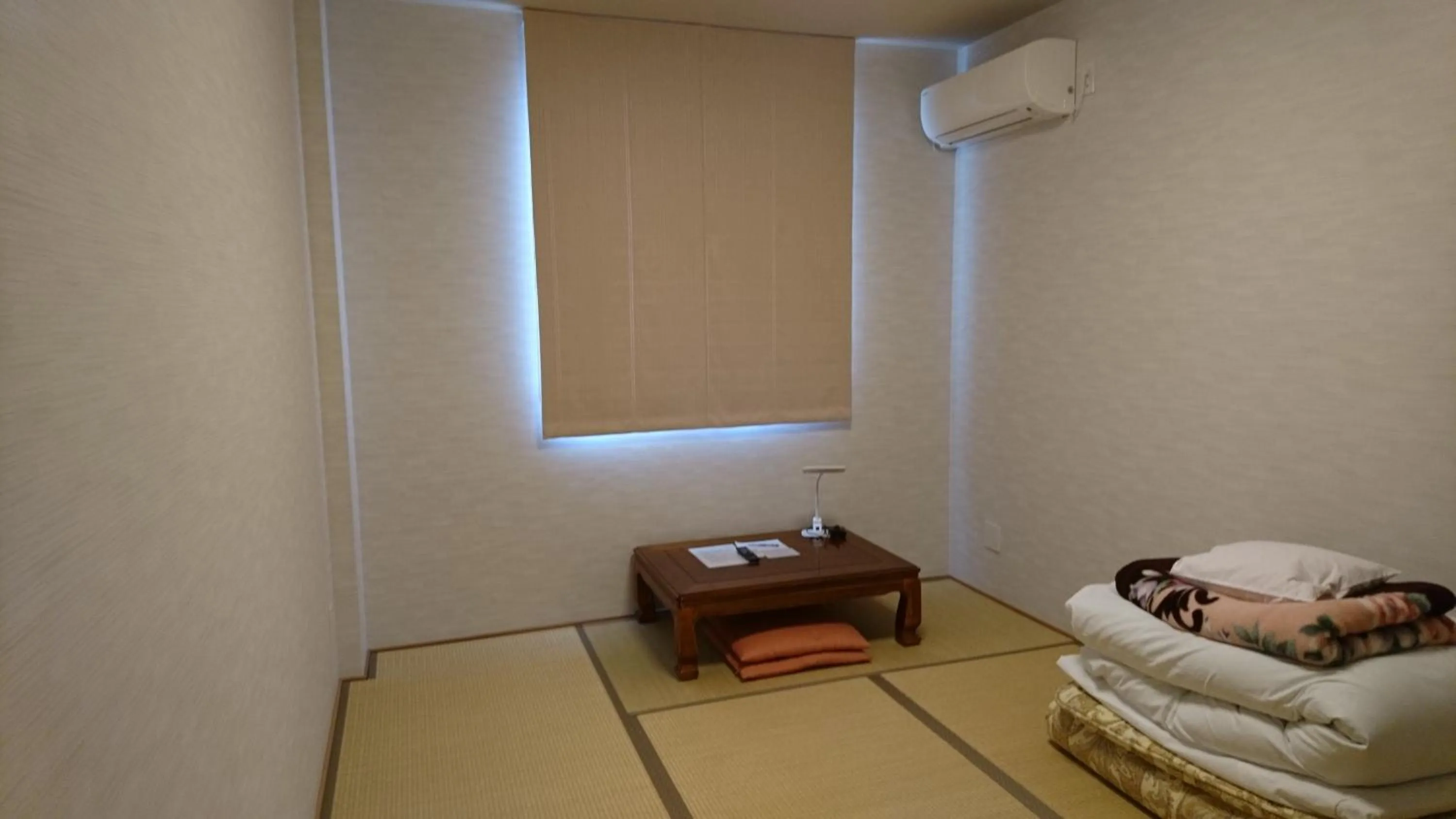 Photo of the whole room, Bed in Hotel Taiheiyo