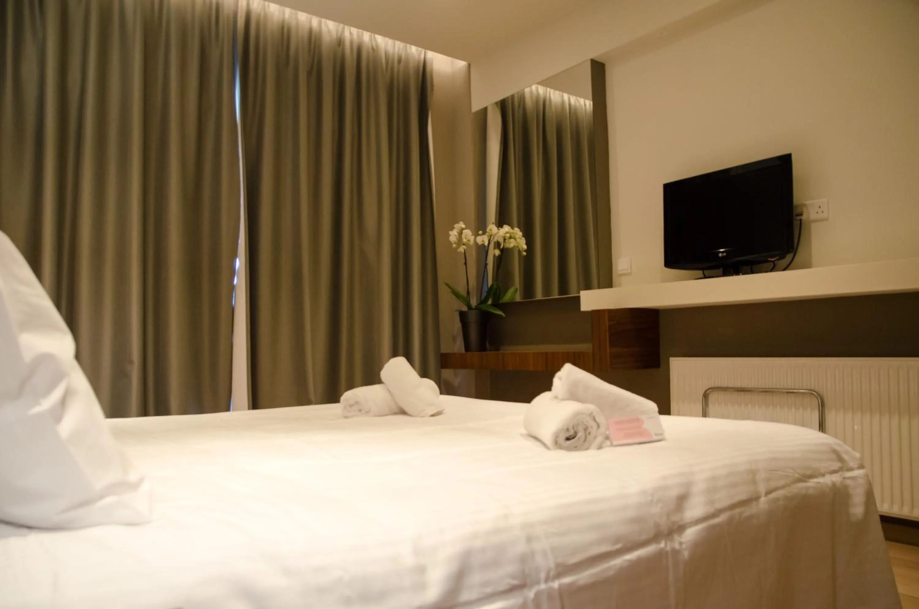 TV and multimedia, Bed in Rodon Hotel and Resort