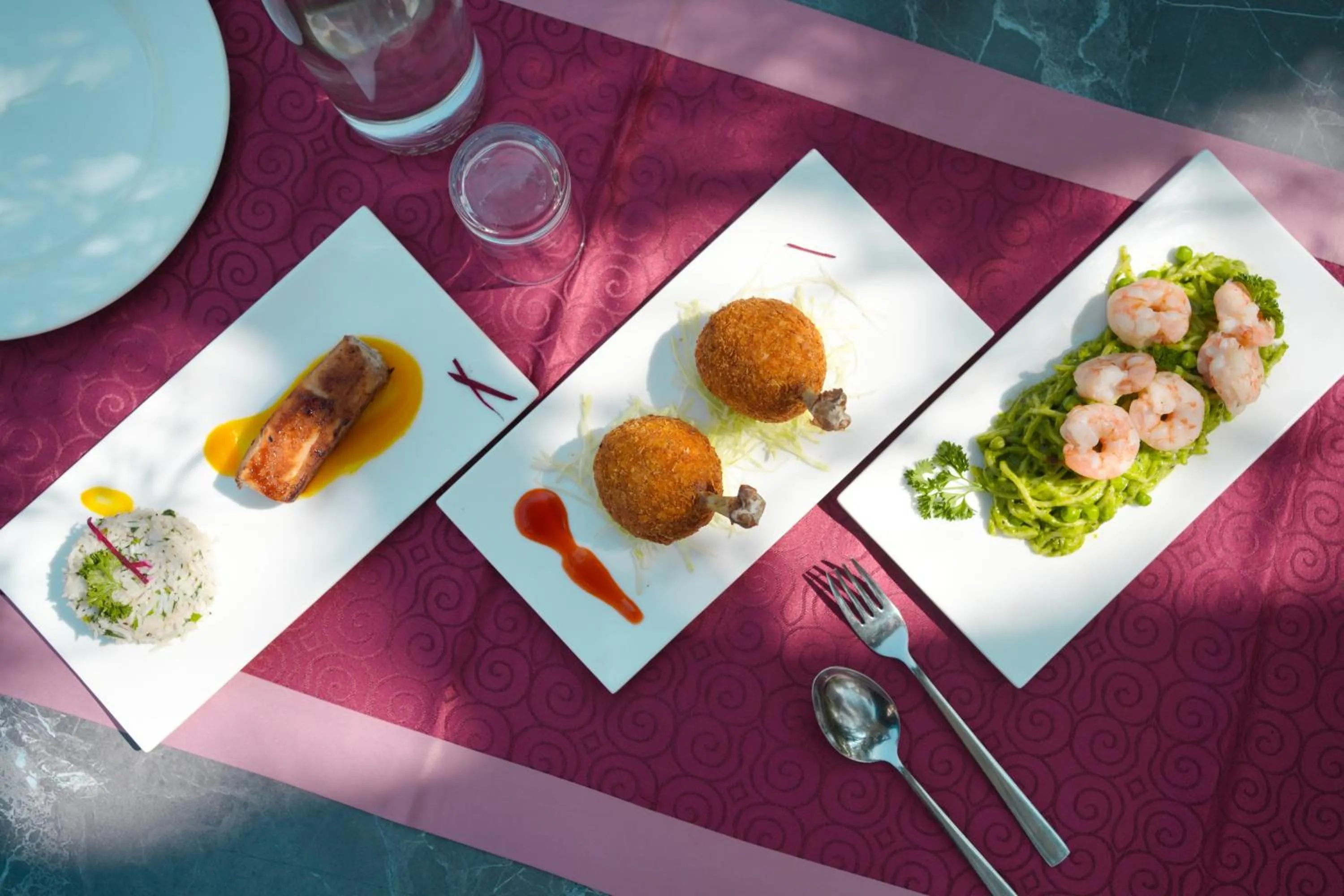 Food and drinks in Eastend Munnar