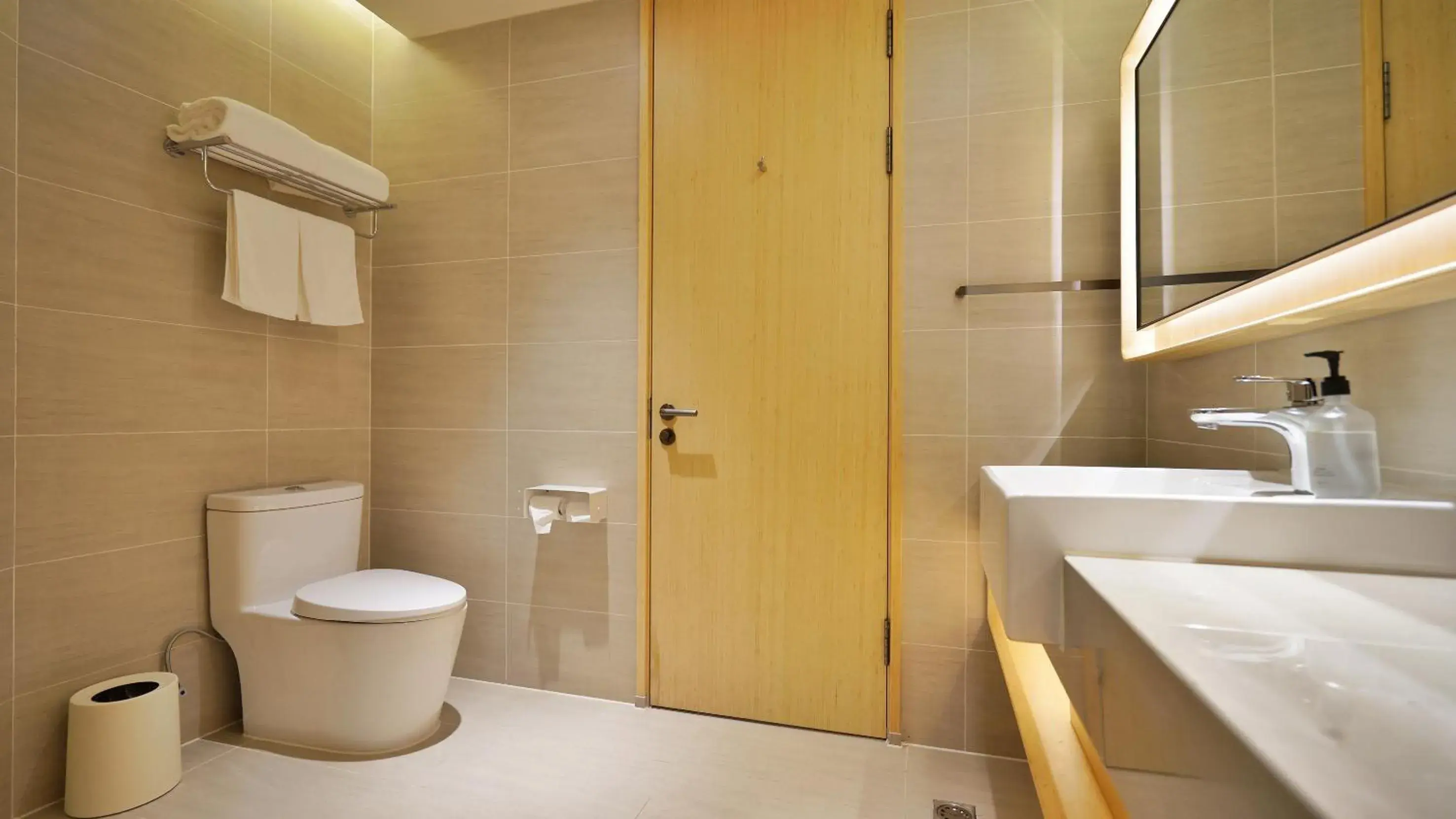 Twin Room in JI Hotel Shanghai Hongqiao National Convention and Exhibition Center Huaxiang Road Twin Room in JI Hotel Shanghai Hongqiao National Convention and Exhibition Center Huaxiang Road