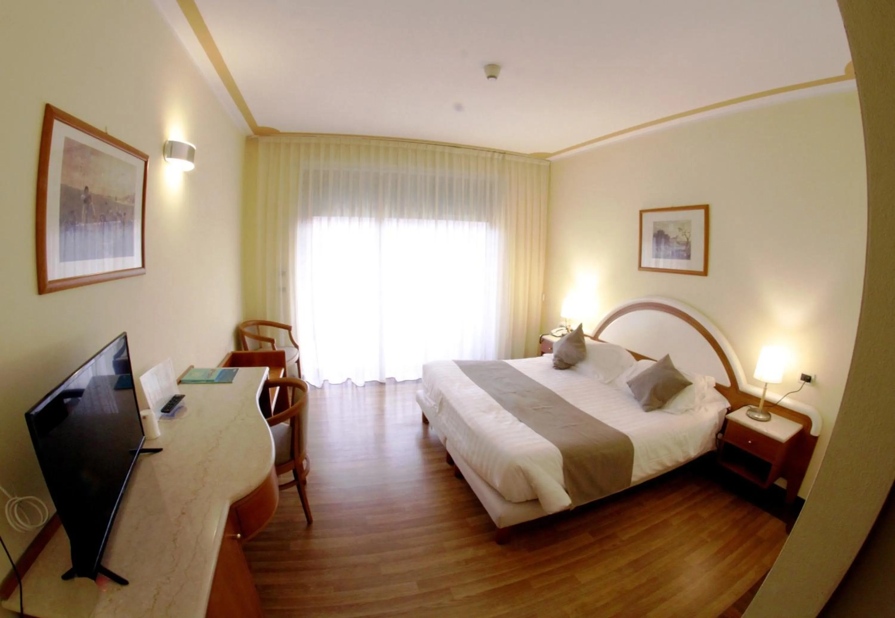 Bedroom, Bed in La Fonte Hotel