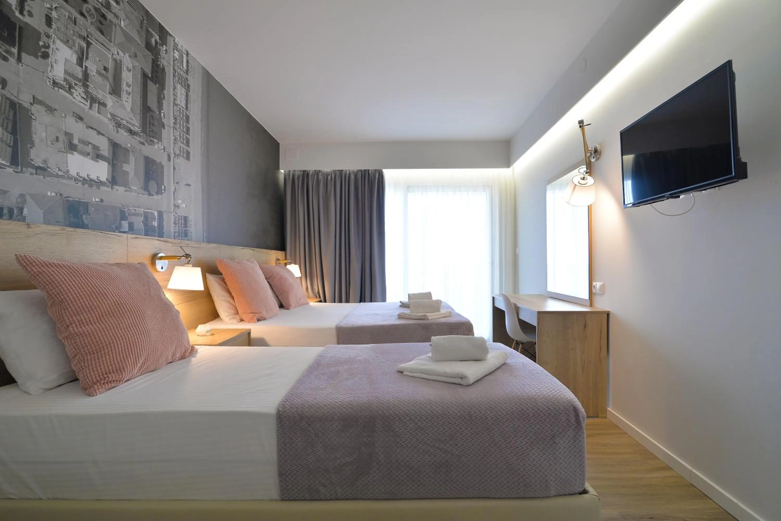 Photo of the whole room, Bed in Nefeli Apartments