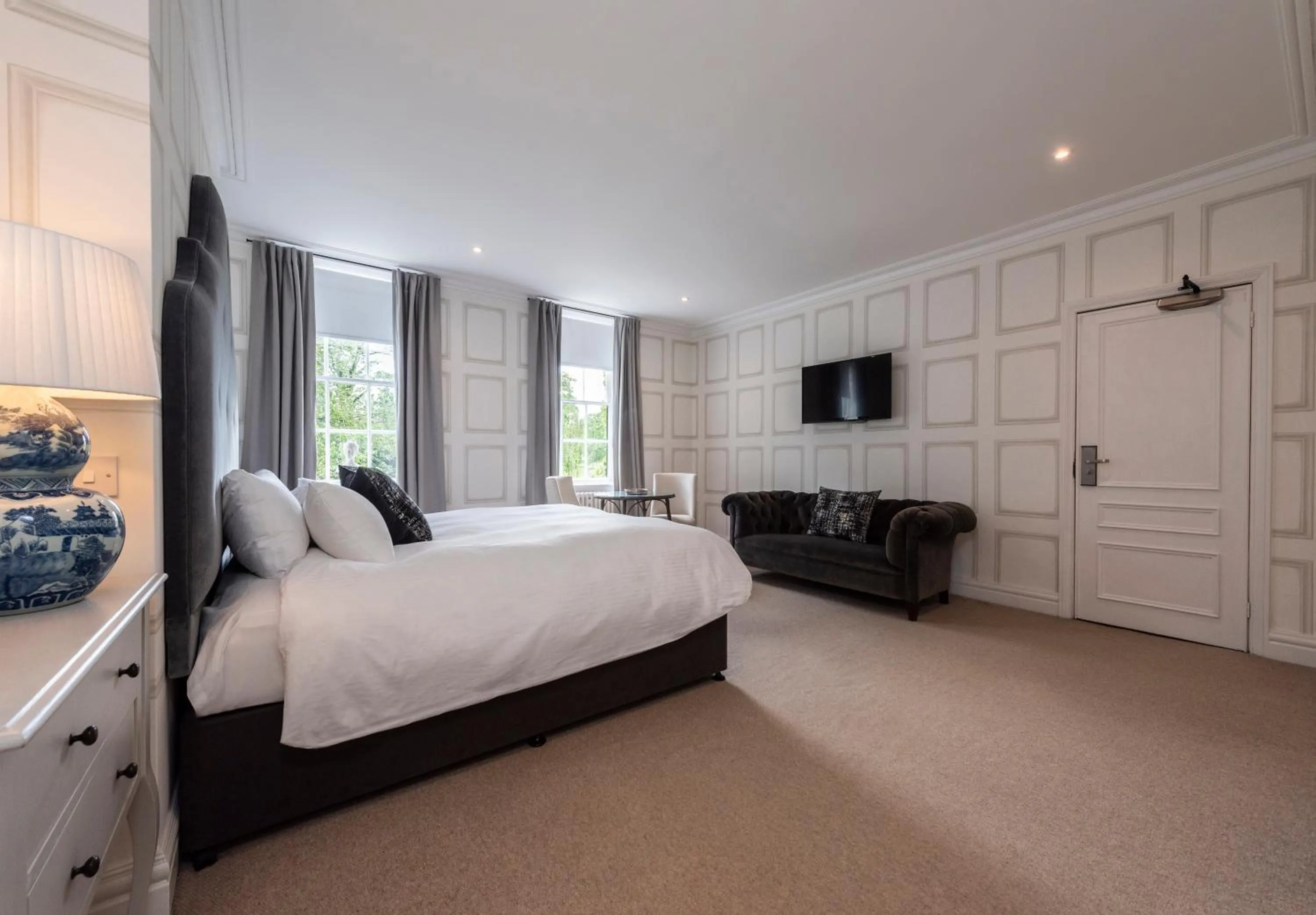 Bed in Statham Lodge Hotel