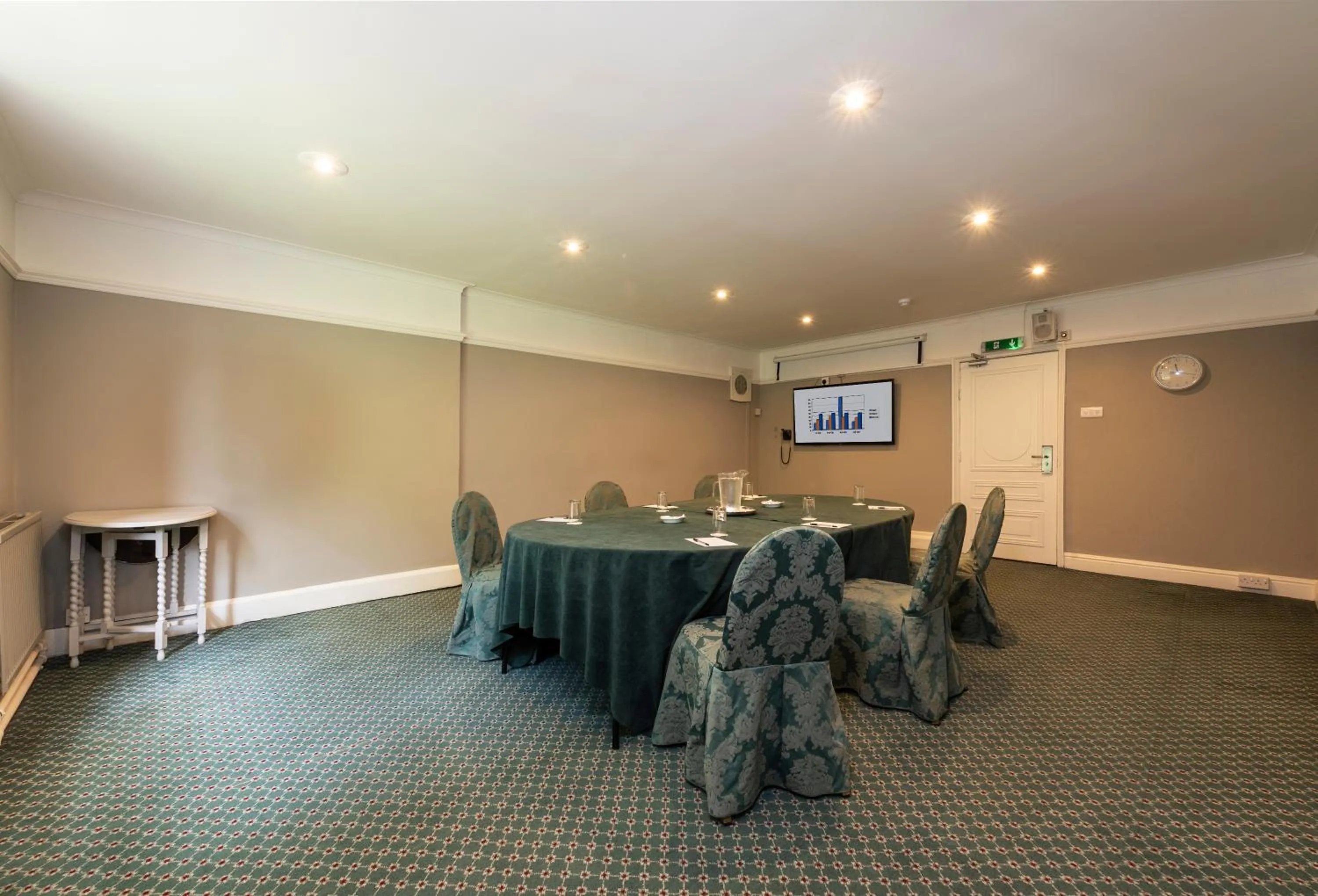 Business facilities in Statham Lodge Hotel