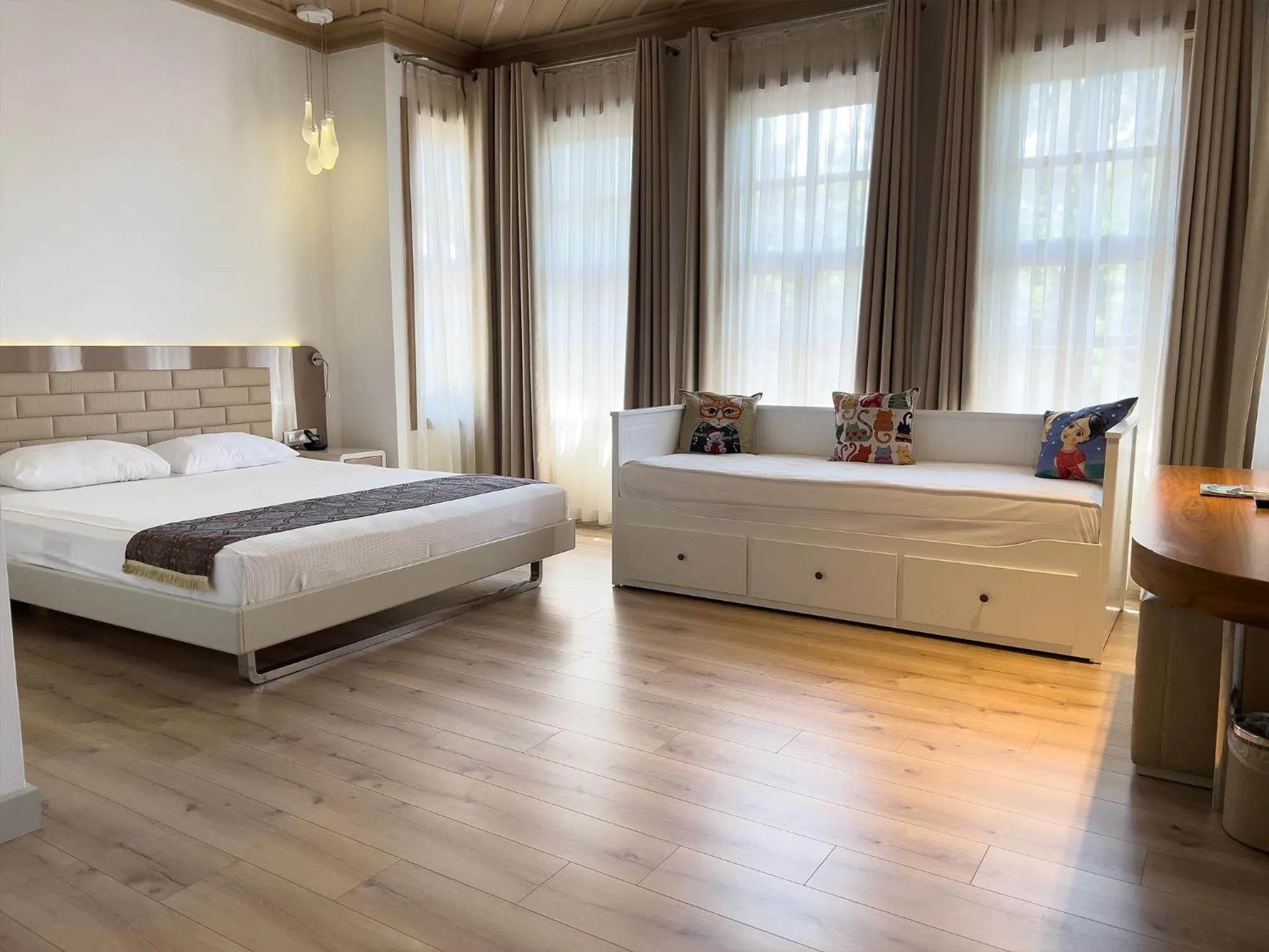 Massage, Bed in Puding Hotel