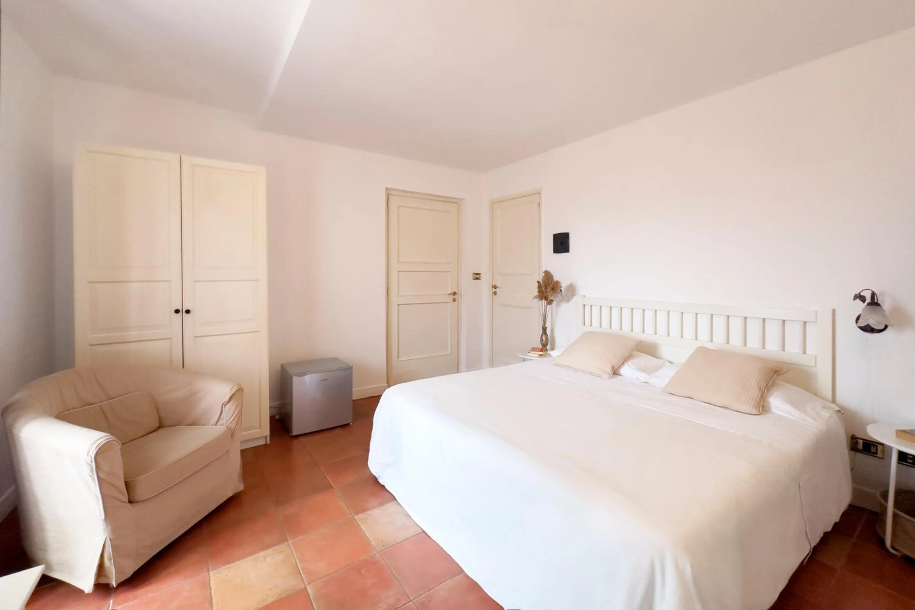 Photo of the whole room, Bed in Antica Dimora Caruso