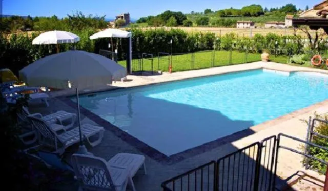 Swimming pool in Country House Carfagna