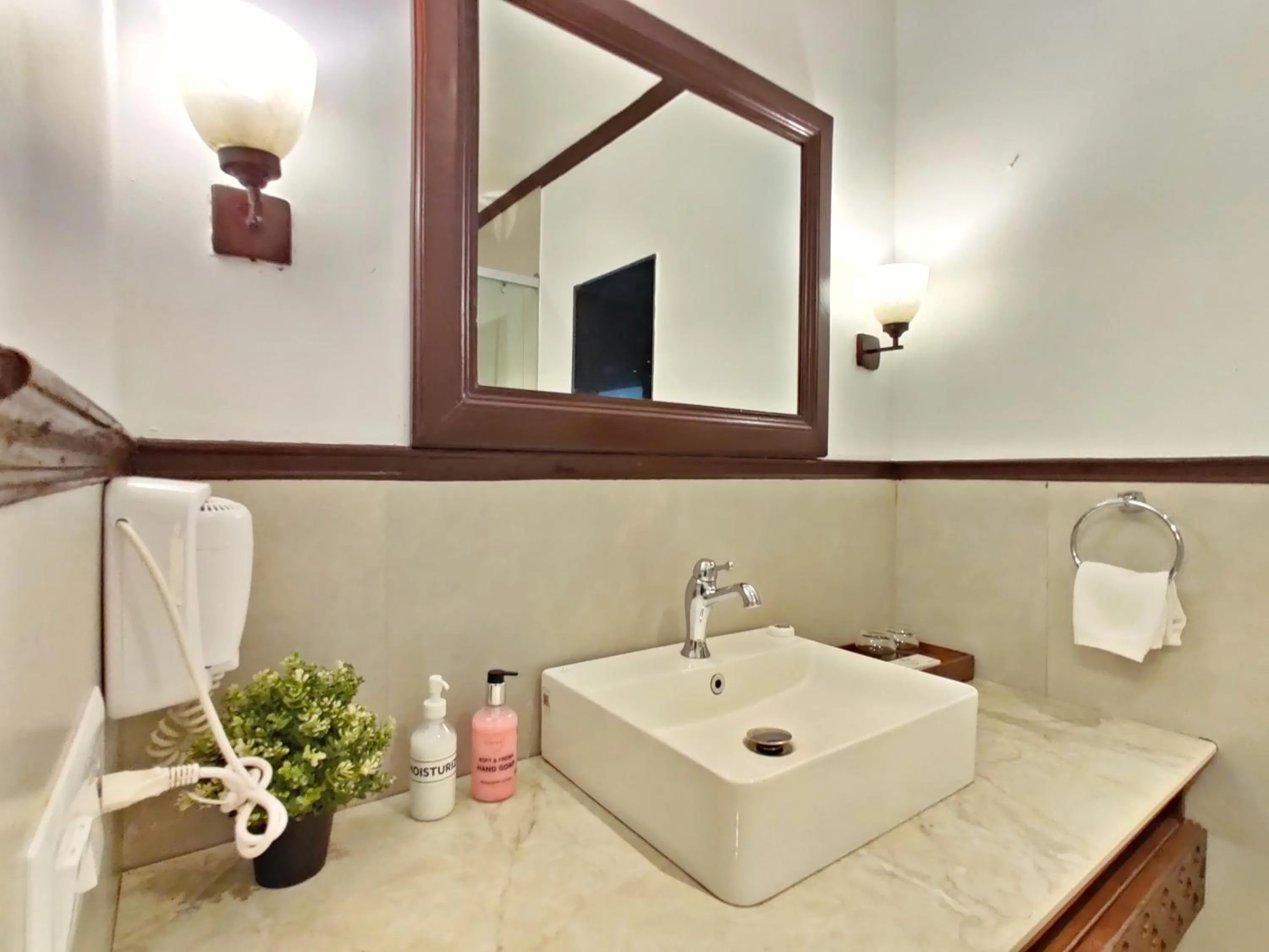 Bathroom in Chambers Mahabaleshwar, A Club Mahindra Associate Resort