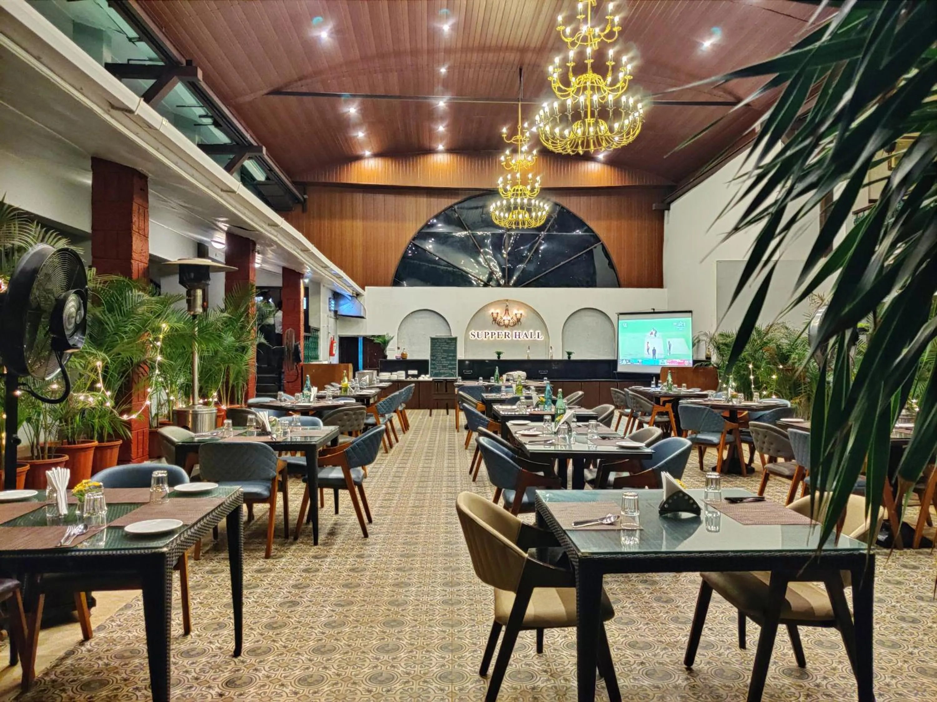 Restaurant/places to eat in Chambers Mahabaleshwar, A Club Mahindra Associate Resort