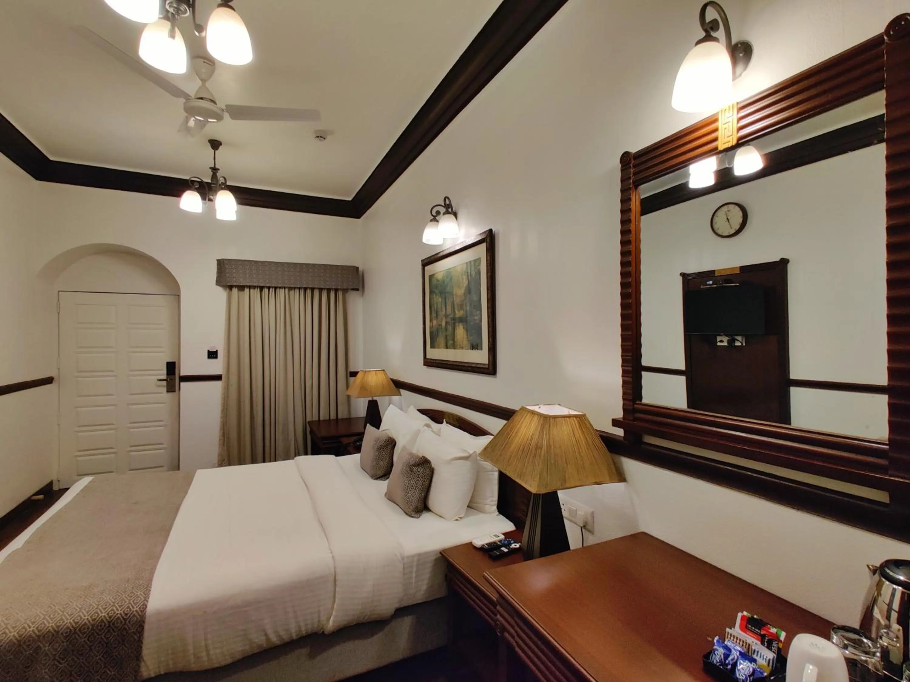 Bed in Chambers Mahabaleshwar, A Club Mahindra Associate Resort