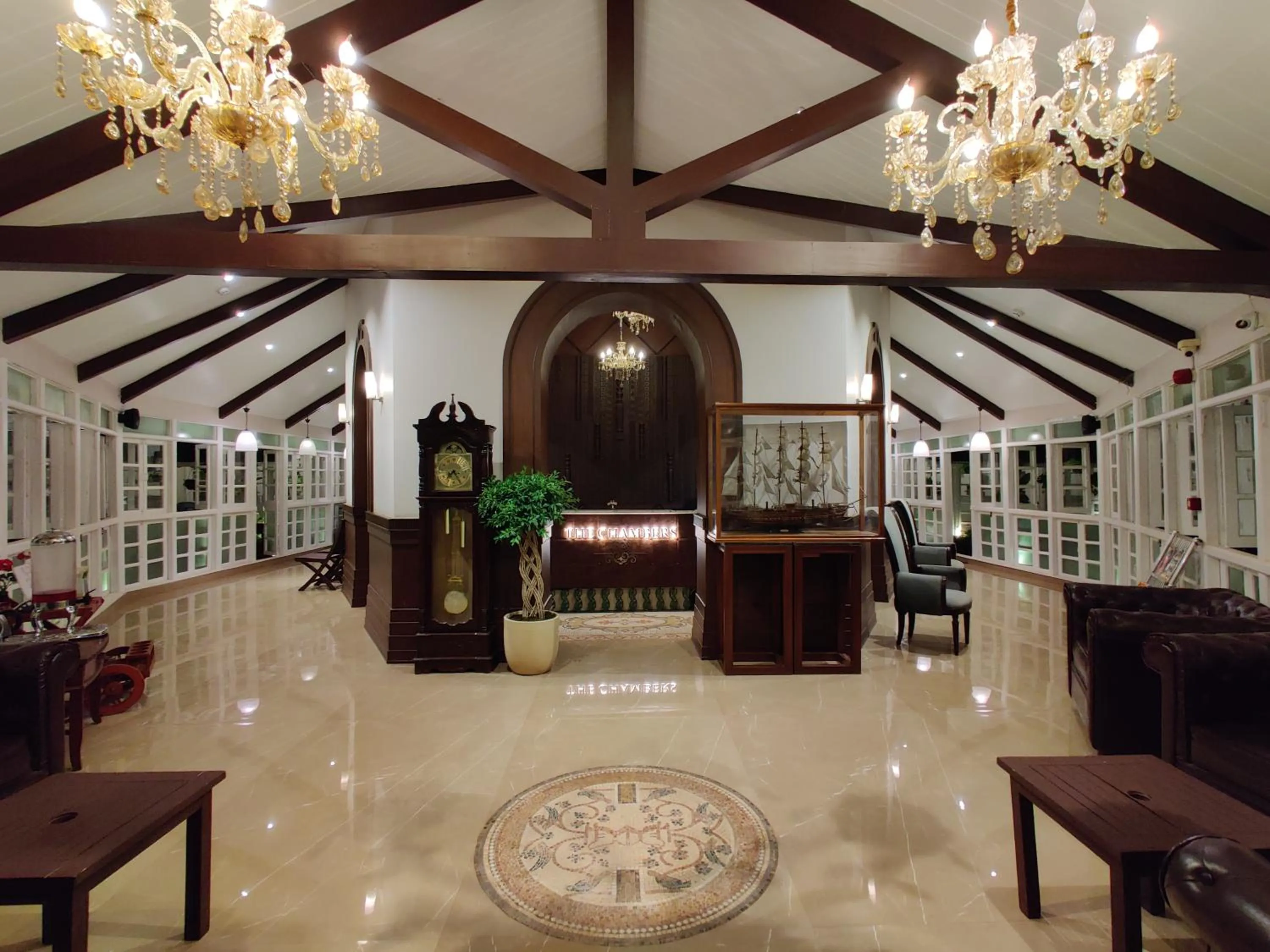 Lobby or reception in Chambers Mahabaleshwar, A Club Mahindra Associate Resort