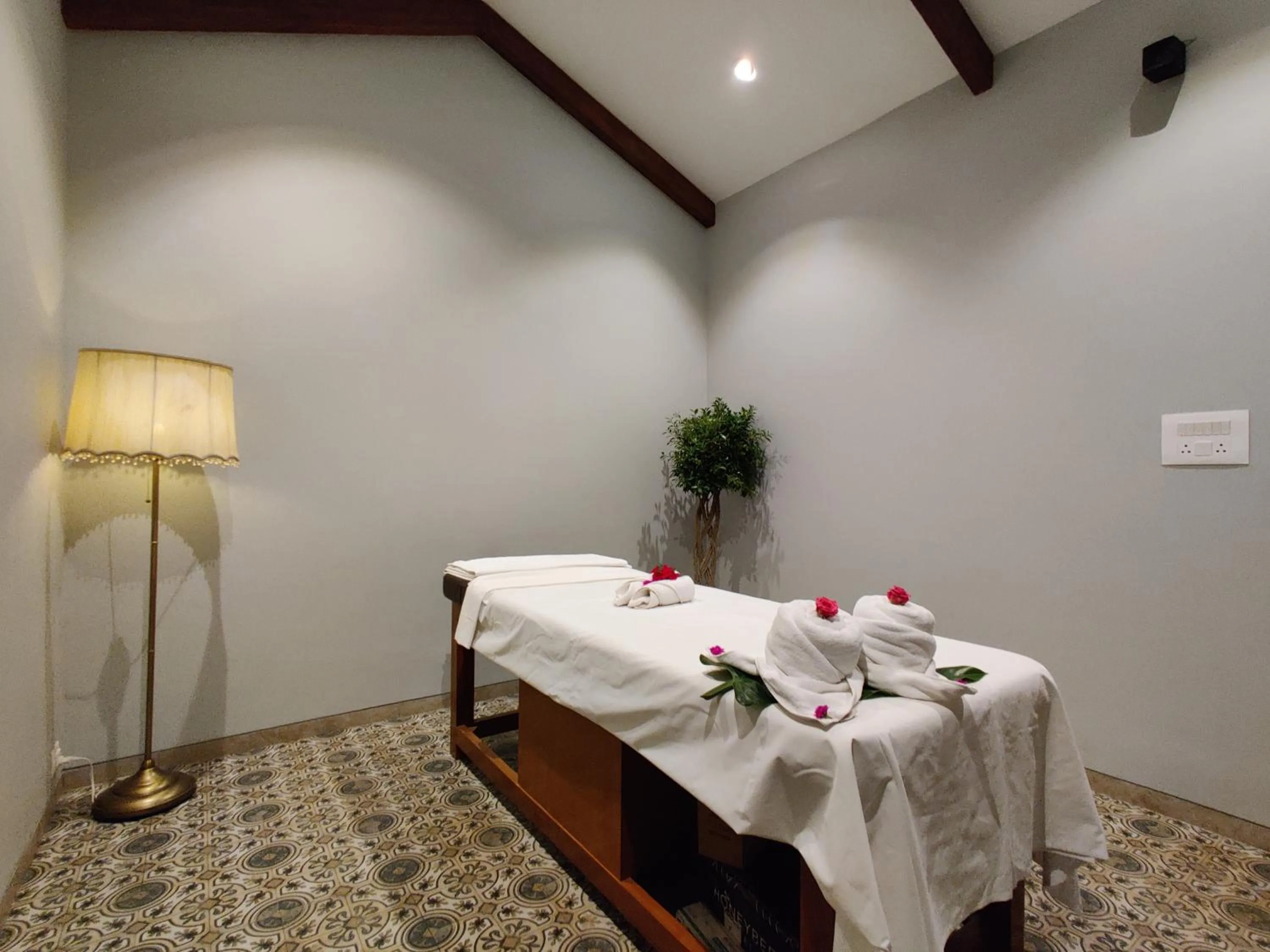 Massage in Chambers Mahabaleshwar, A Club Mahindra Associate Resort