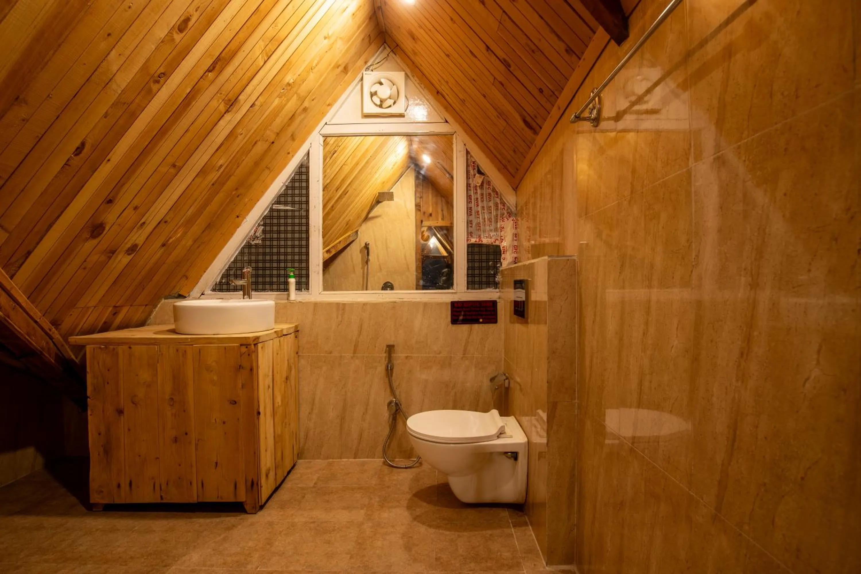 Ishan Log Huts-A boutique home stay