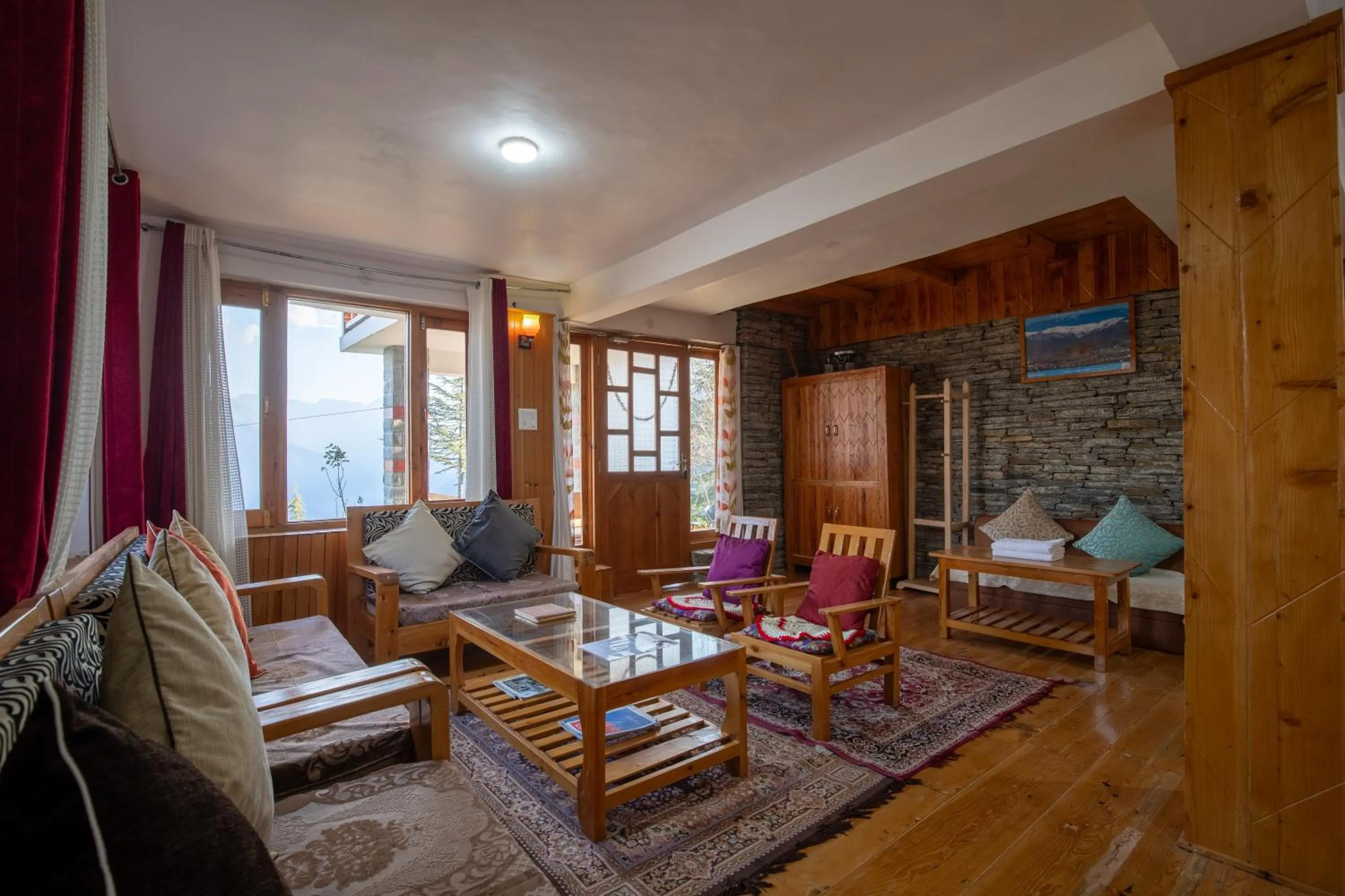 Ishan Log Huts-A boutique home stay