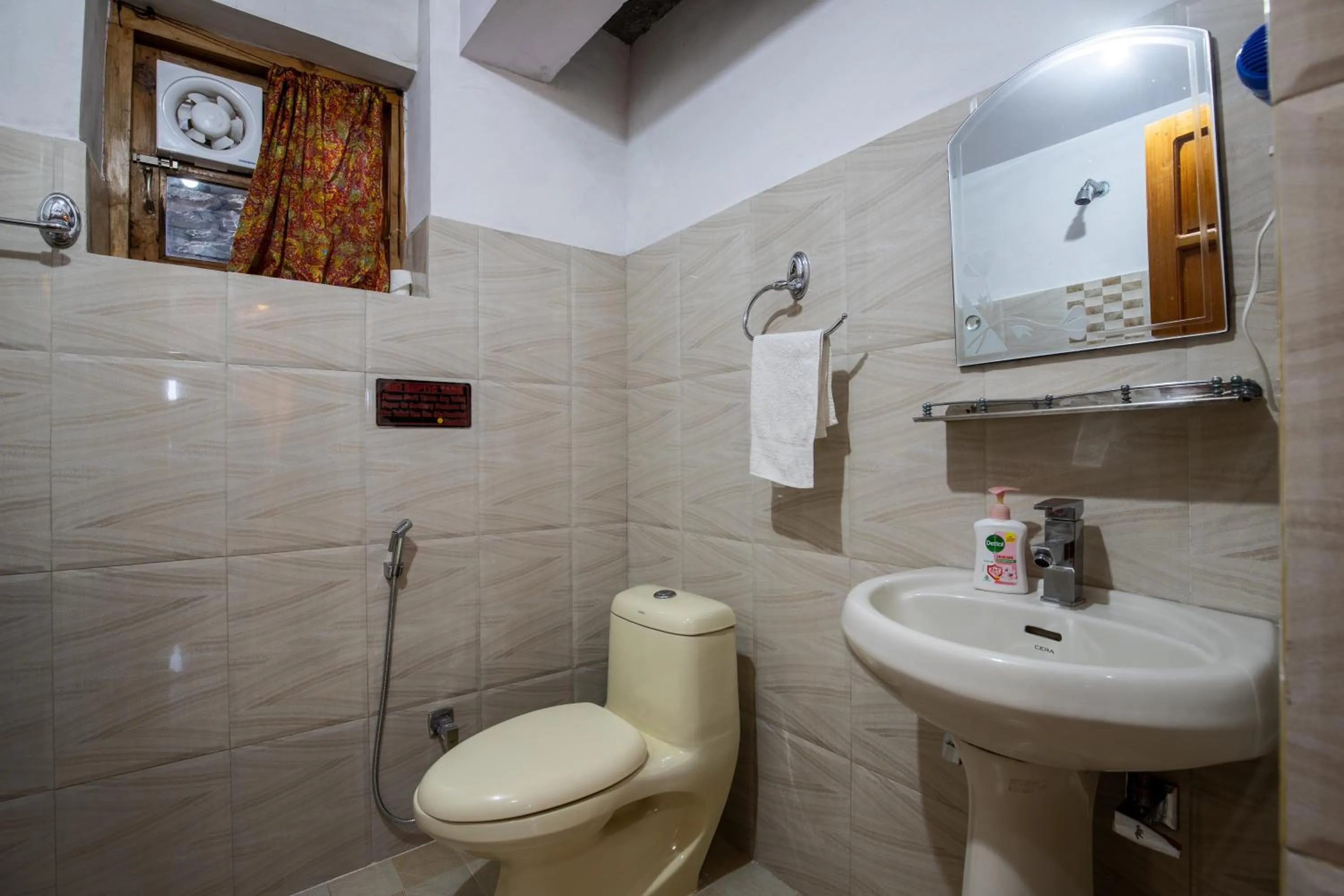 Ishan Log Huts-A boutique home stay