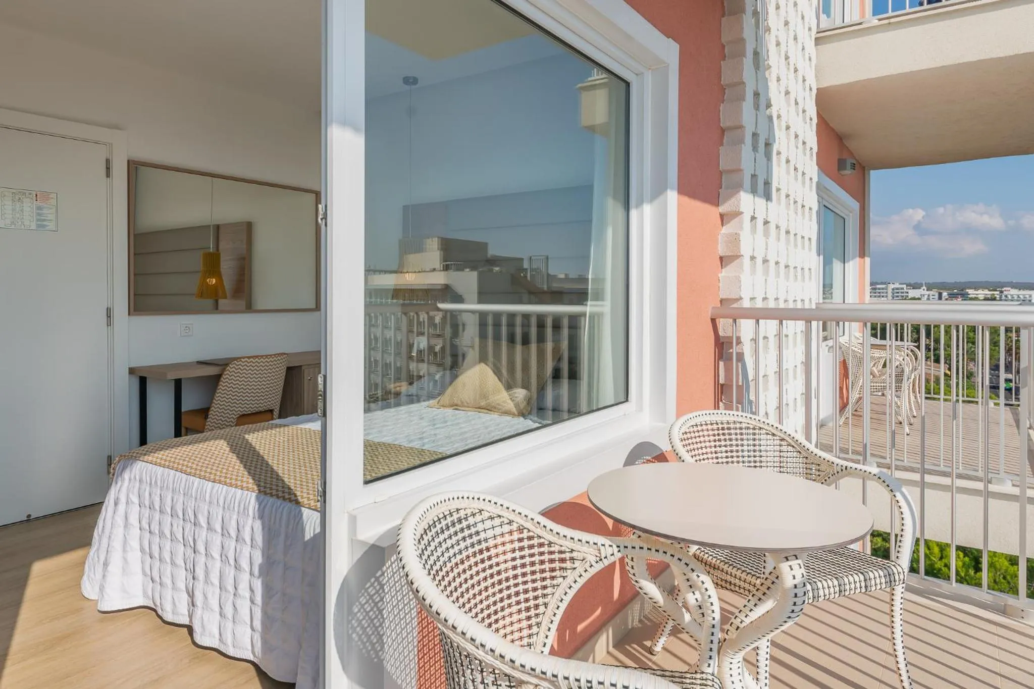 Balcony/Terrace in Leman Hotel y Apartamentos