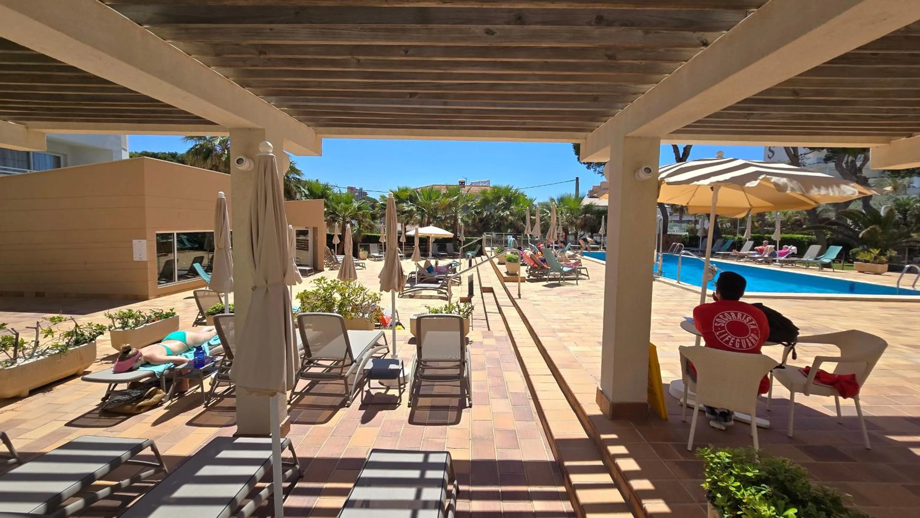 Solarium in Leman Hotel y Apartamentos