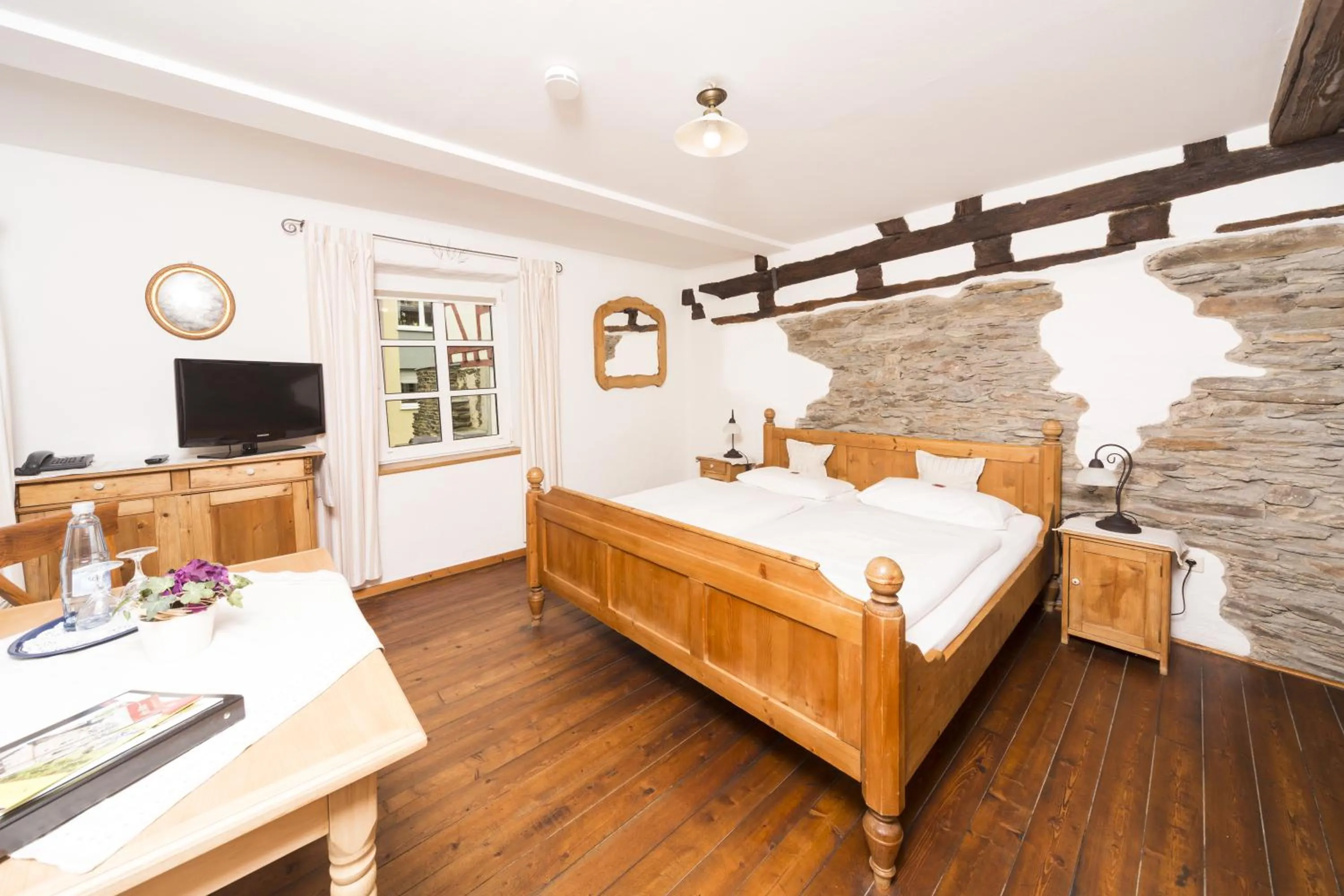 Photo of the whole room, Bed in Altes Stadttor