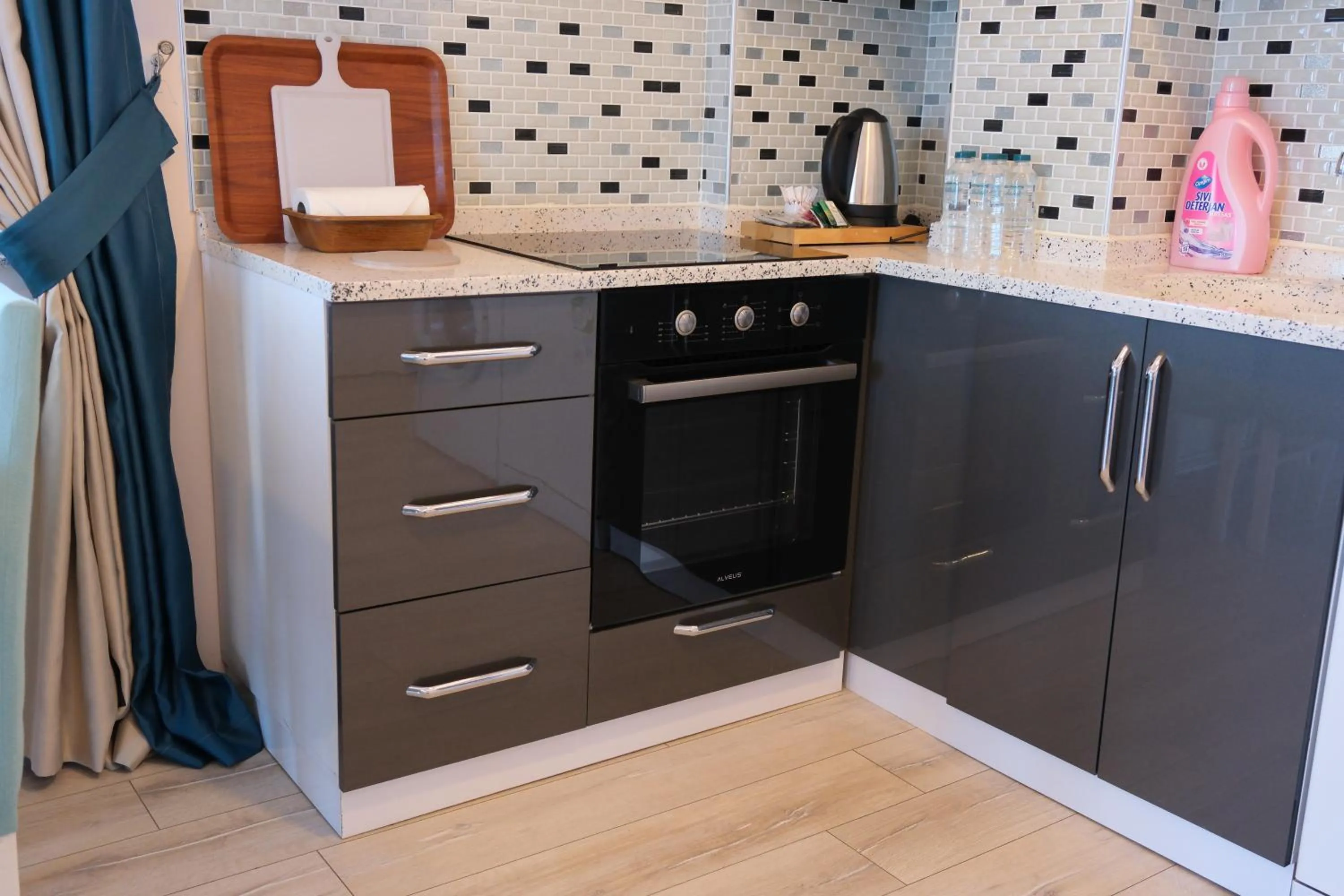 Kitchen or kitchenette in Şahin Tepesi Suite Otel