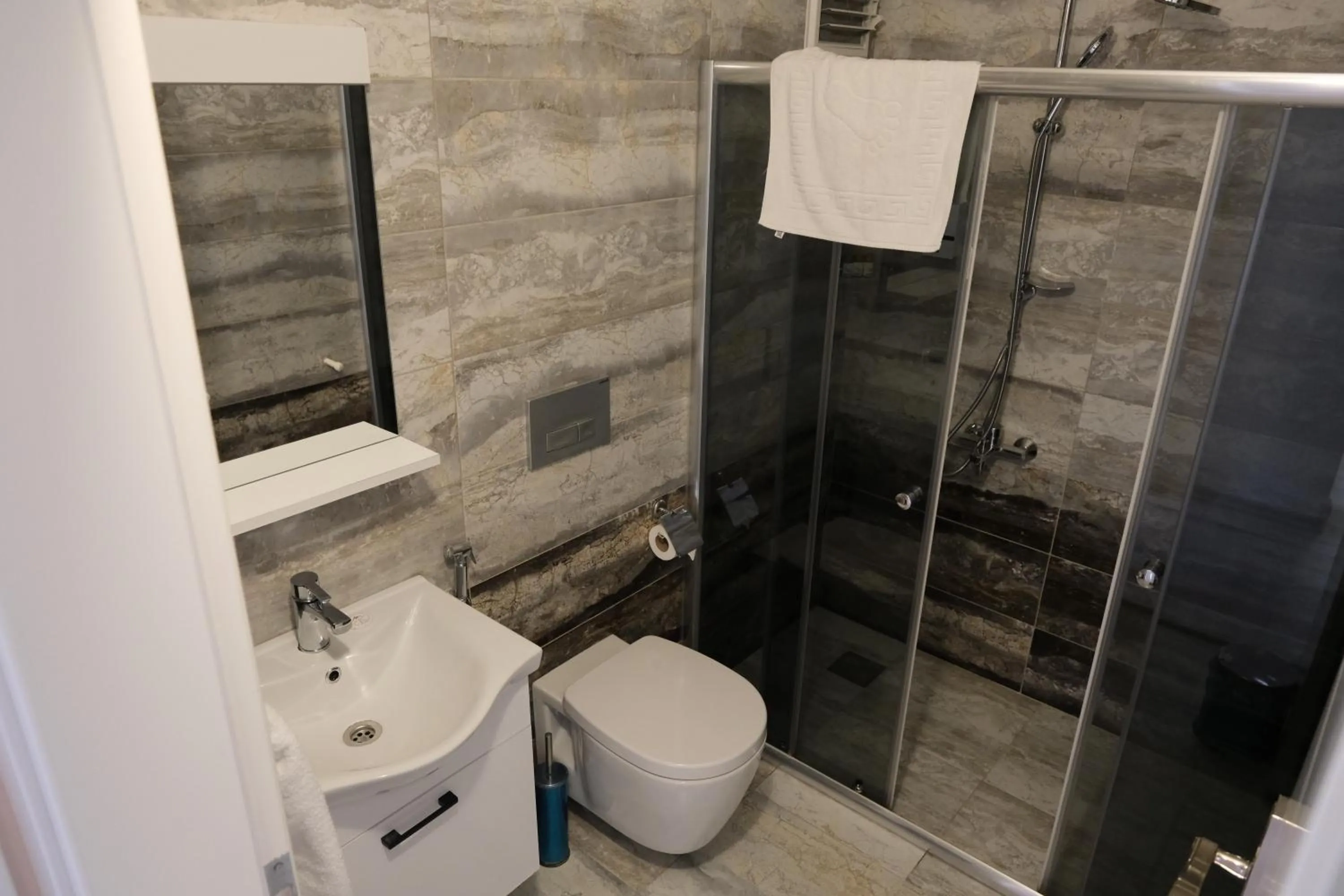 Shower in Şahin Tepesi Suite Otel
