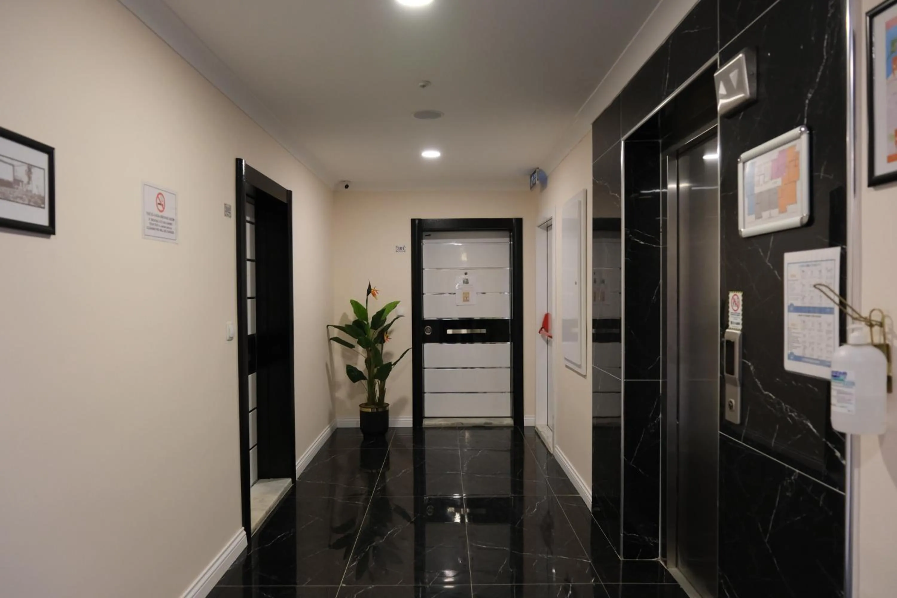 elevator in Şahin Tepesi Suite Otel