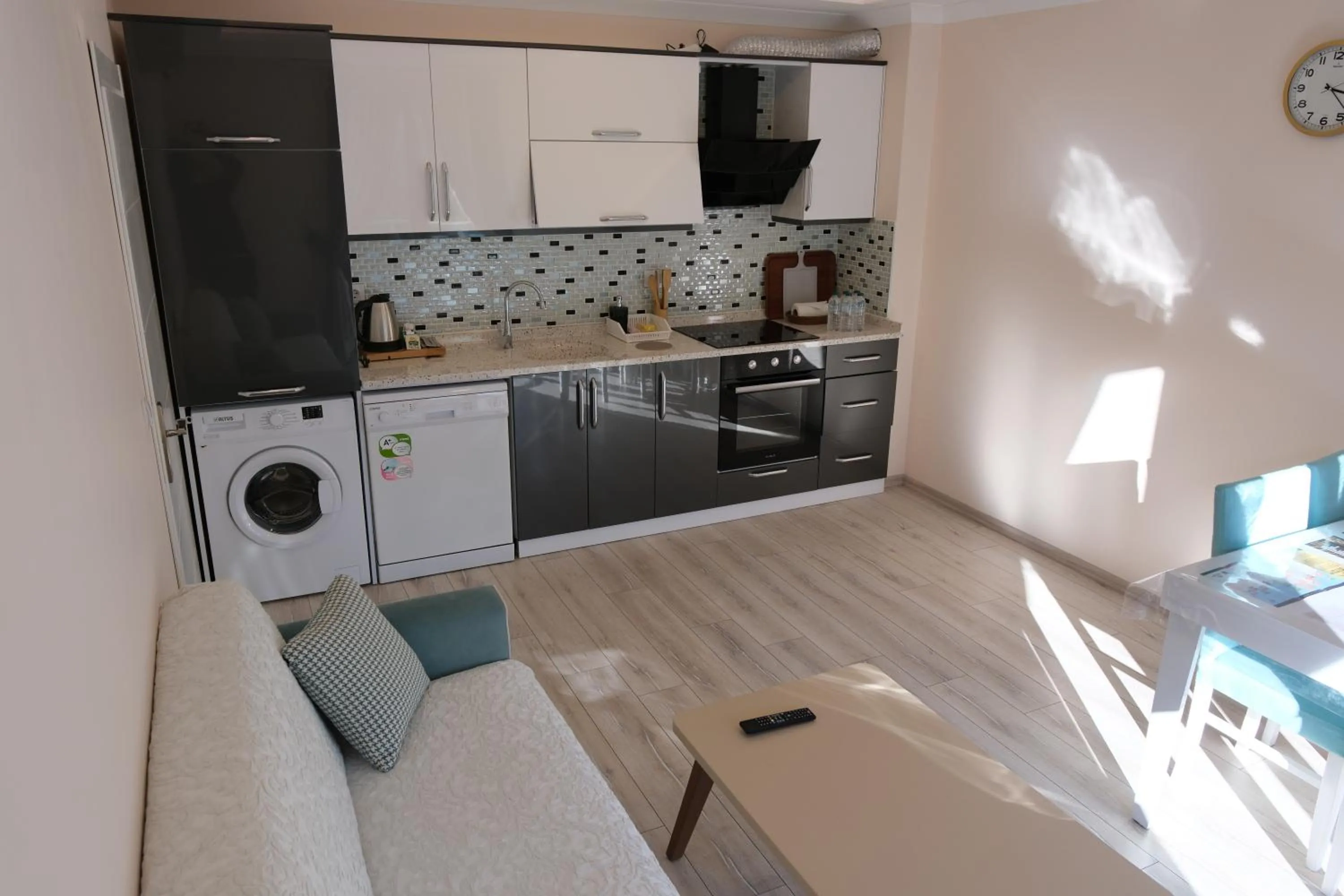 Kitchen or kitchenette in Şahin Tepesi Suite Otel