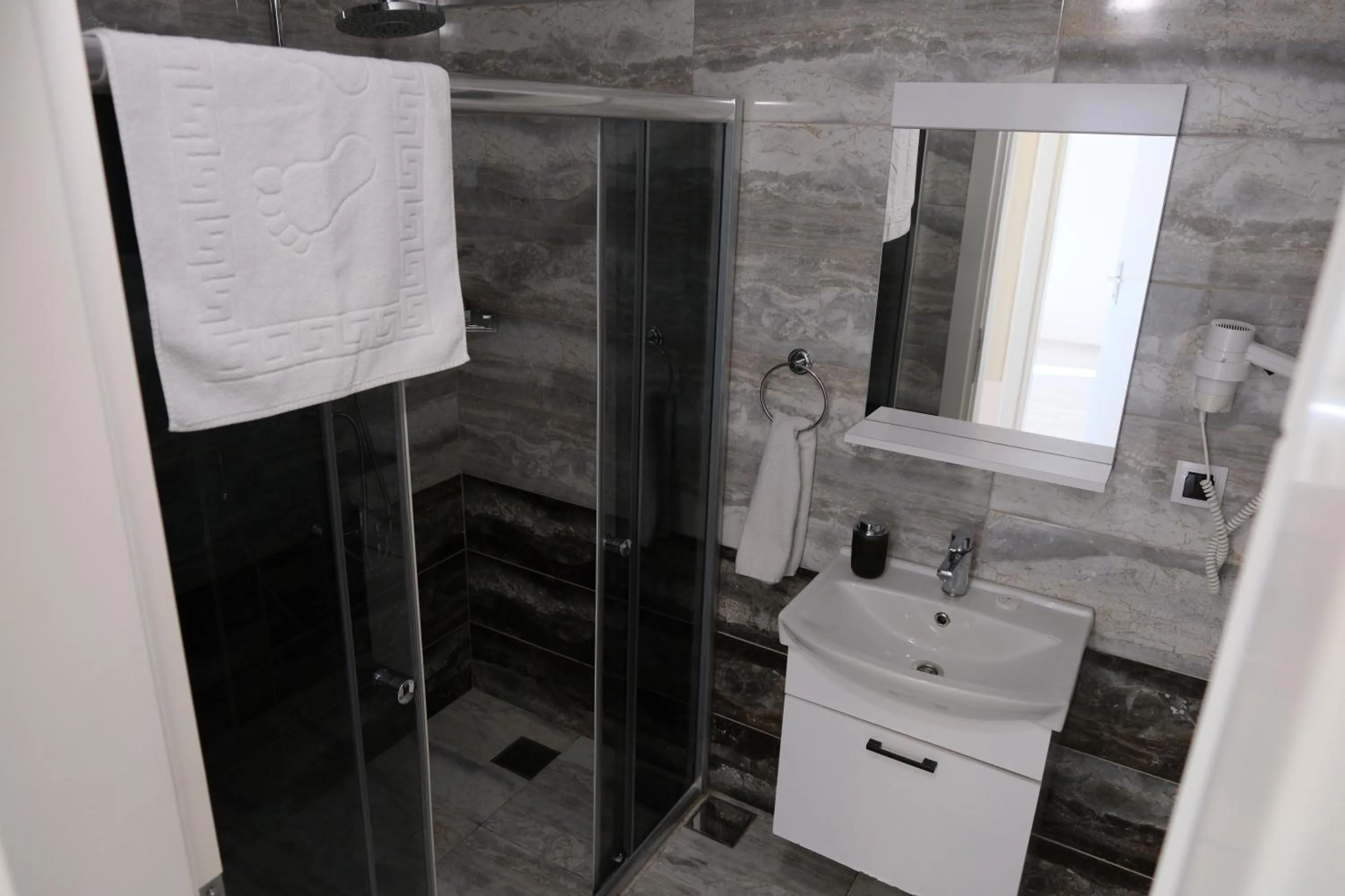 Shower in Şahin Tepesi Suite Otel
