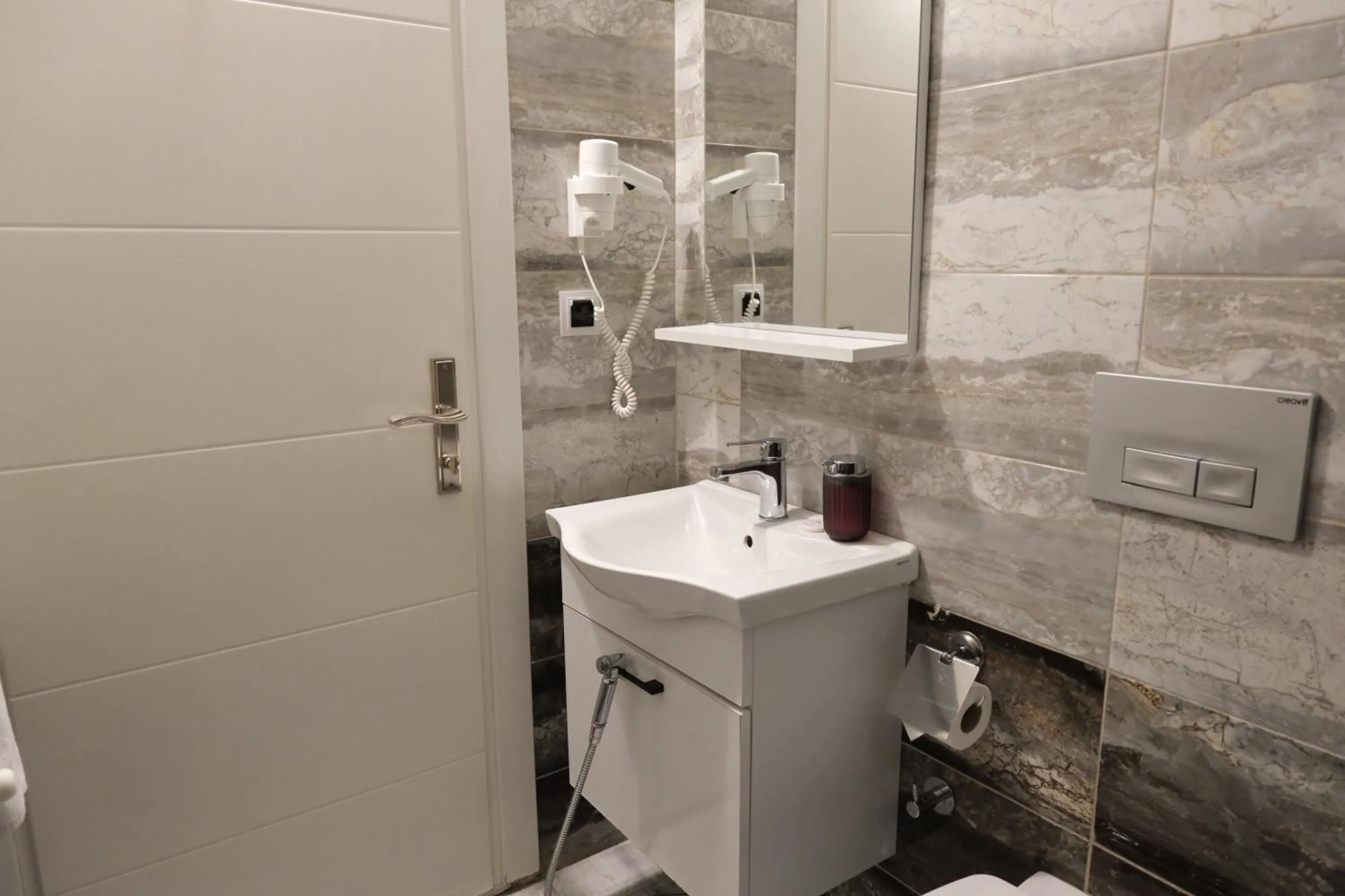 Shower in Şahin Tepesi Suite Otel