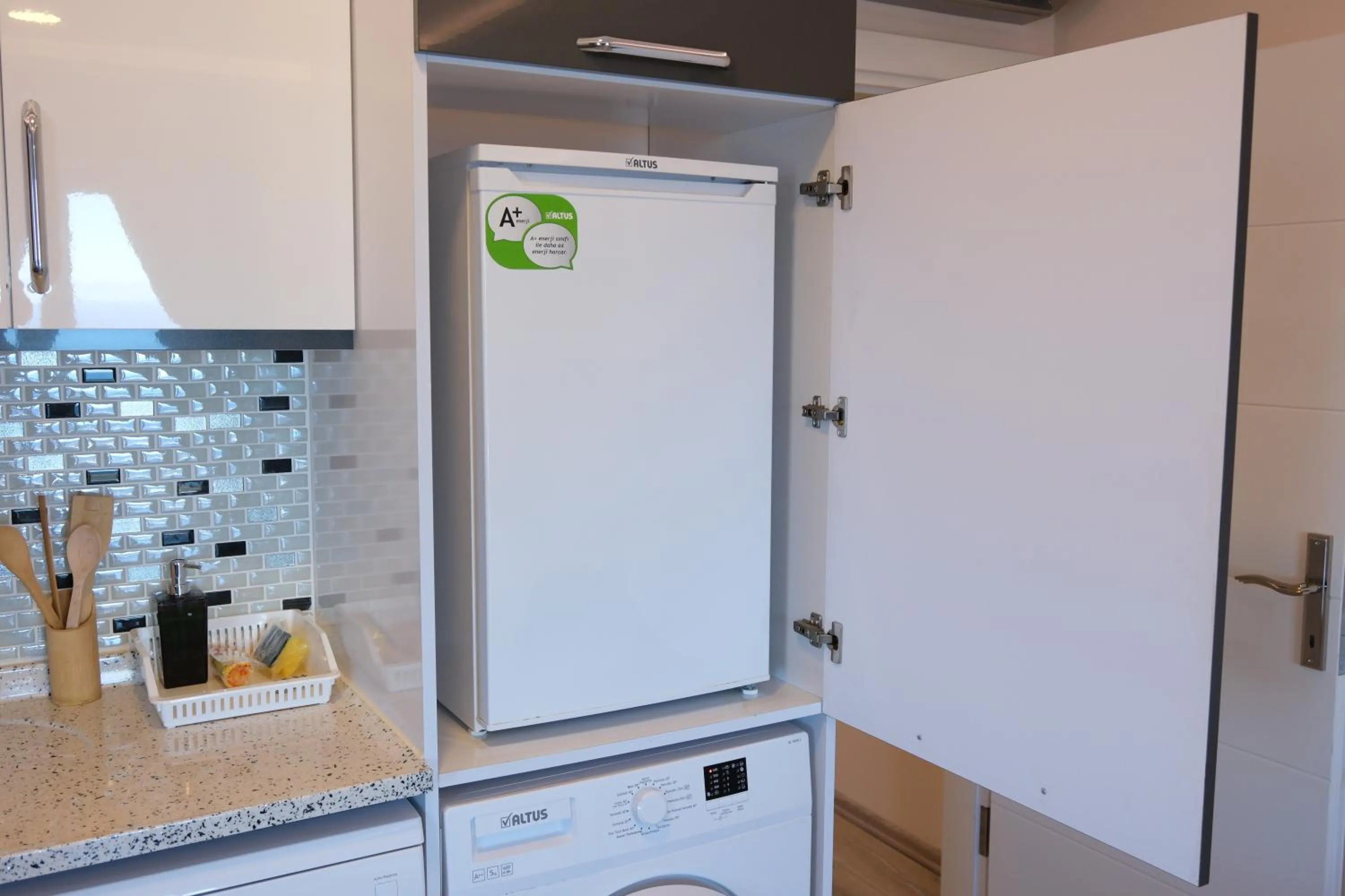 Kitchen or kitchenette in Şahin Tepesi Suite Otel