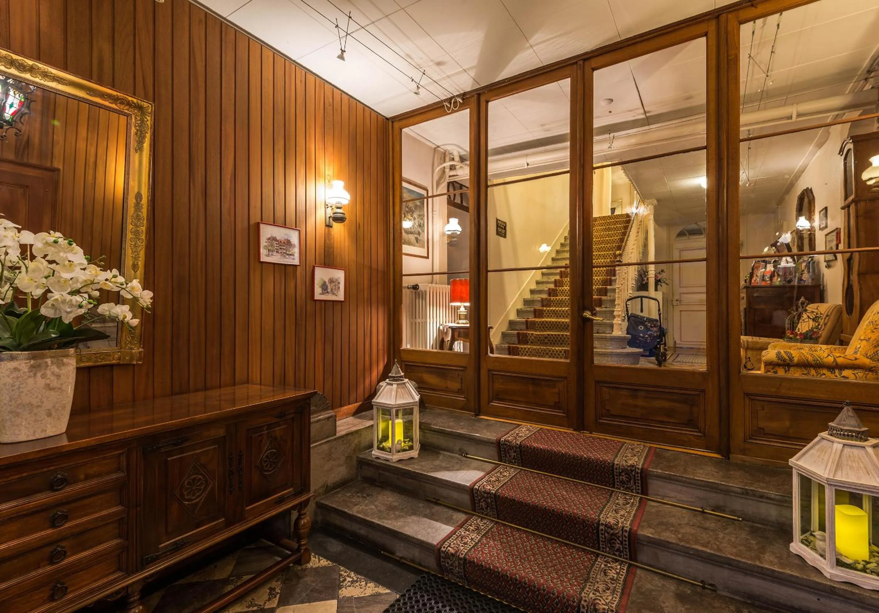 Lobby or reception in Swiss Historic Hotel Masson