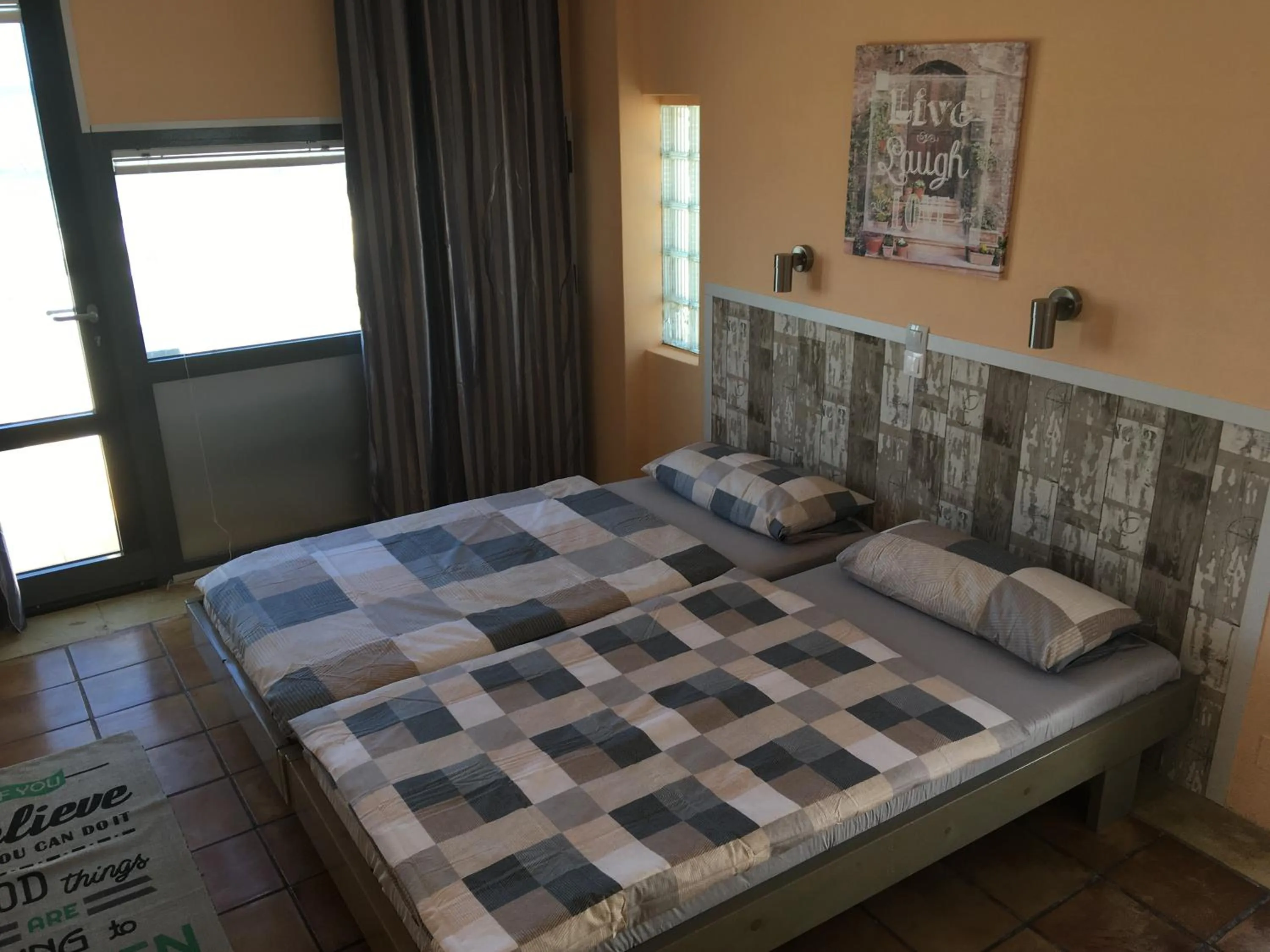 Bed in Anissaras Beach Appartement